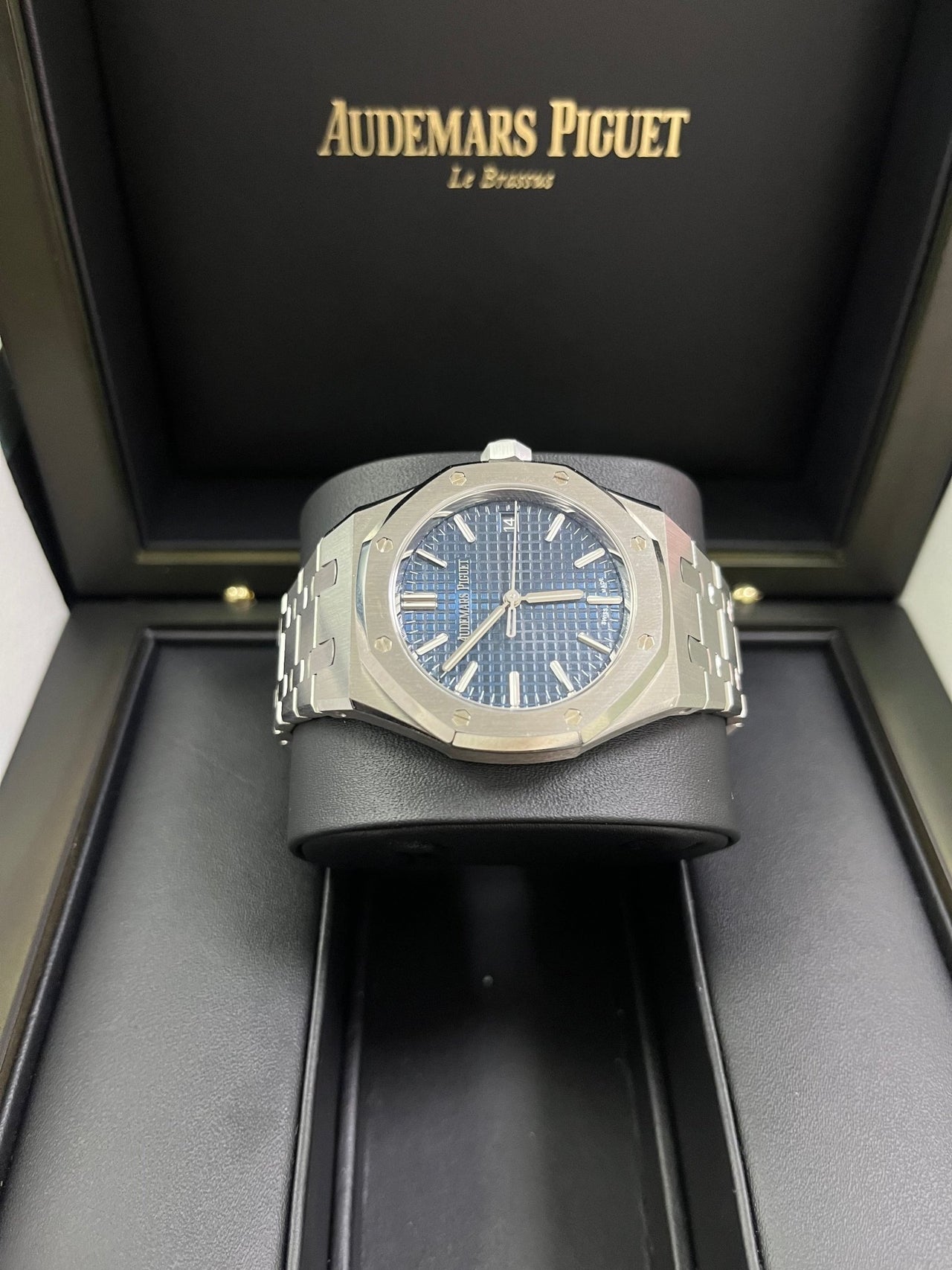 Audemars Piguet Royal Oak Selfwinding 37mm Stainless Steel Blue Dial 15550ST.OO.1356ST.06 - WatchesOff5th