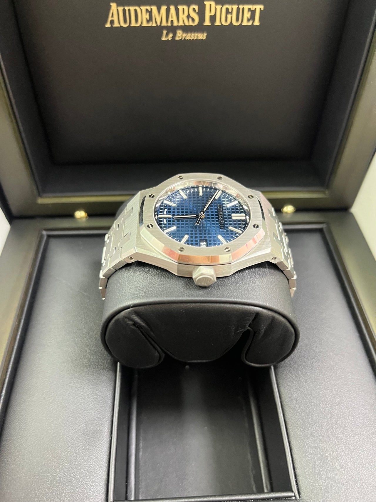 Audemars Piguet Royal Oak Selfwinding 37mm Stainless Steel Blue Dial 15550ST.OO.1356ST.06 - WatchesOff5th