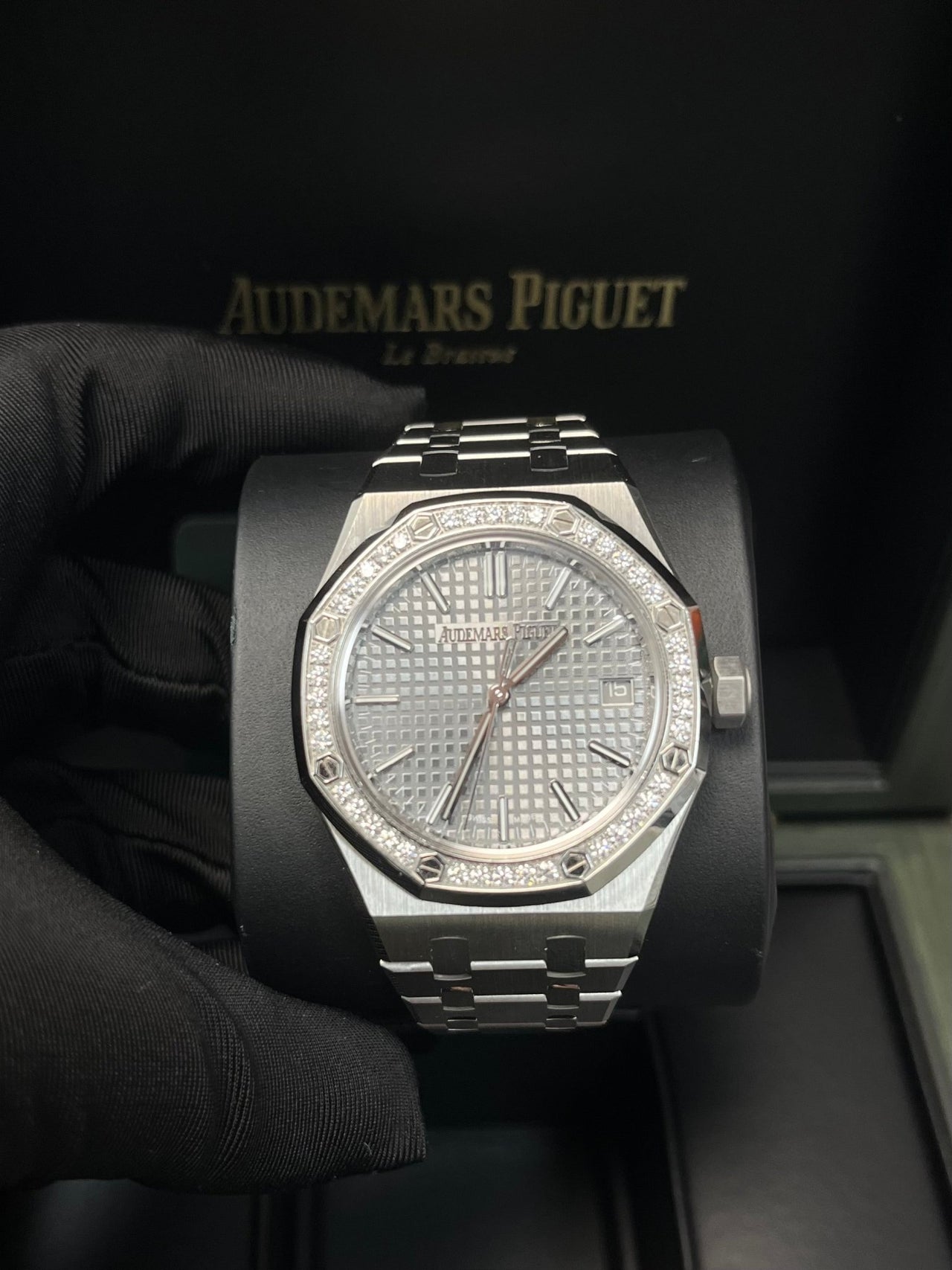 Audemars Piguet Royal Oak Selfwinding 50th Anniversary 15551ST.ZZ.1356ST.03 - WatchesOff5thWatch