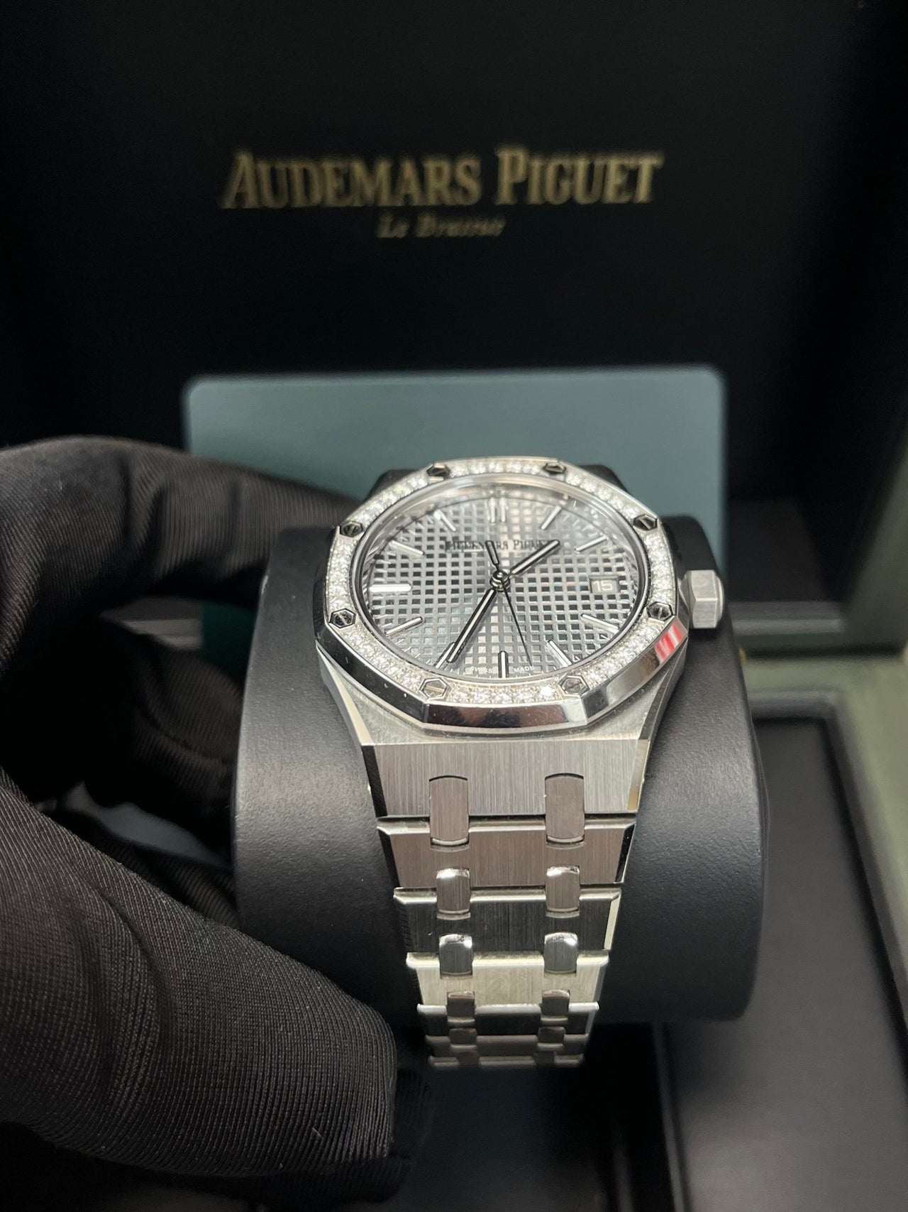 Audemars Piguet Royal Oak Selfwinding 50th Anniversary 15551ST.ZZ.1356ST.03 - WatchesOff5thWatch