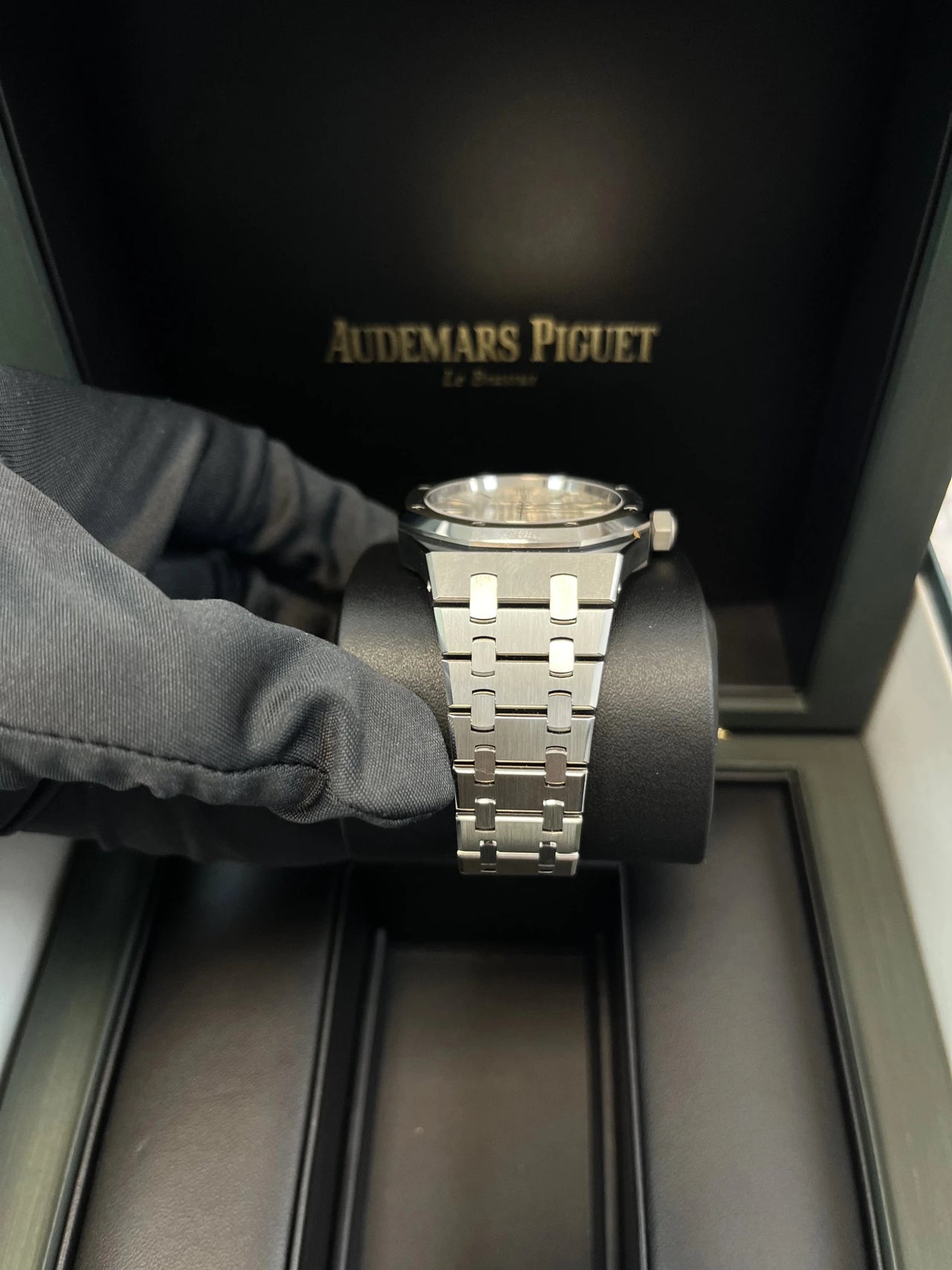Audemars Piguet Royal Oak Selfwinding 50th Anniversary 2022 37mm 15550ST.OO.1356ST.01 - WatchesOff5thWatch