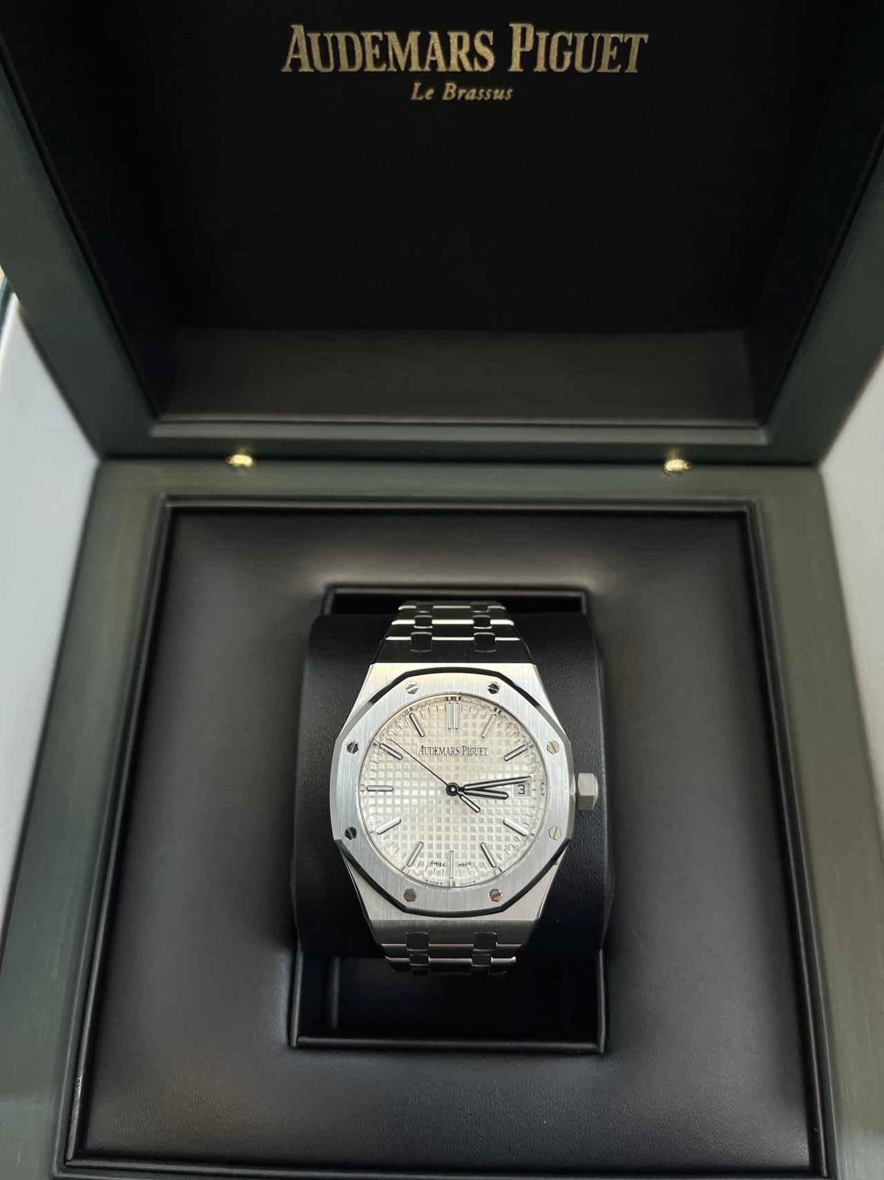 Audemars Piguet Royal Oak Selfwinding 50th Anniversary 2022 37mm 15550ST.OO.1356ST.01 - WatchesOff5thWatch