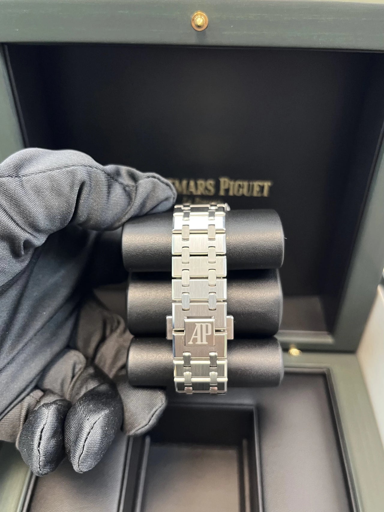 Audemars Piguet Royal Oak Selfwinding 50th Anniversary 2022 37mm 15550ST.OO.1356ST.01 - WatchesOff5thWatch