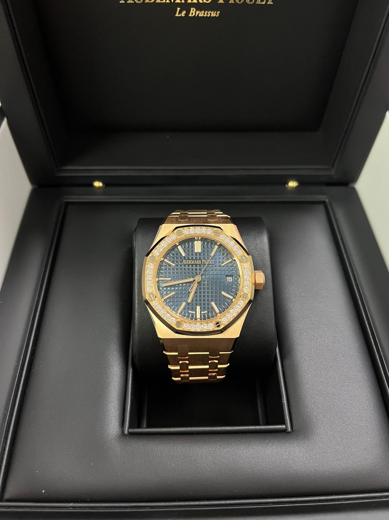 Audemars Piguet Royal Oak Selfwinding 50th Anniversary Blue Dial 15551OR.ZZ.1356OR.02 - WatchesOff5thWatch