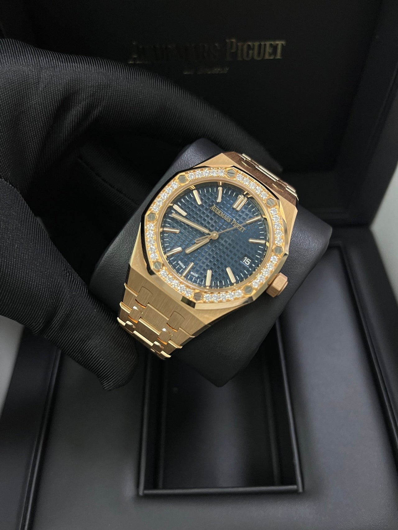 Audemars Piguet Royal Oak Selfwinding 50th Anniversary Blue Dial 15551OR.ZZ.1356OR.02 - WatchesOff5thWatch