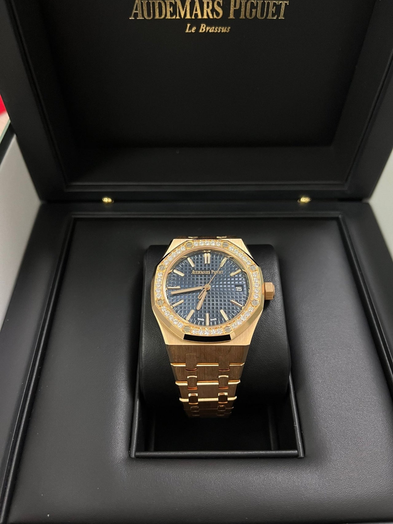 Audemars Piguet Royal Oak Selfwinding 50th Anniversary Blue Dial 15551OR.ZZ.1356OR.02 - WatchesOff5thWatch