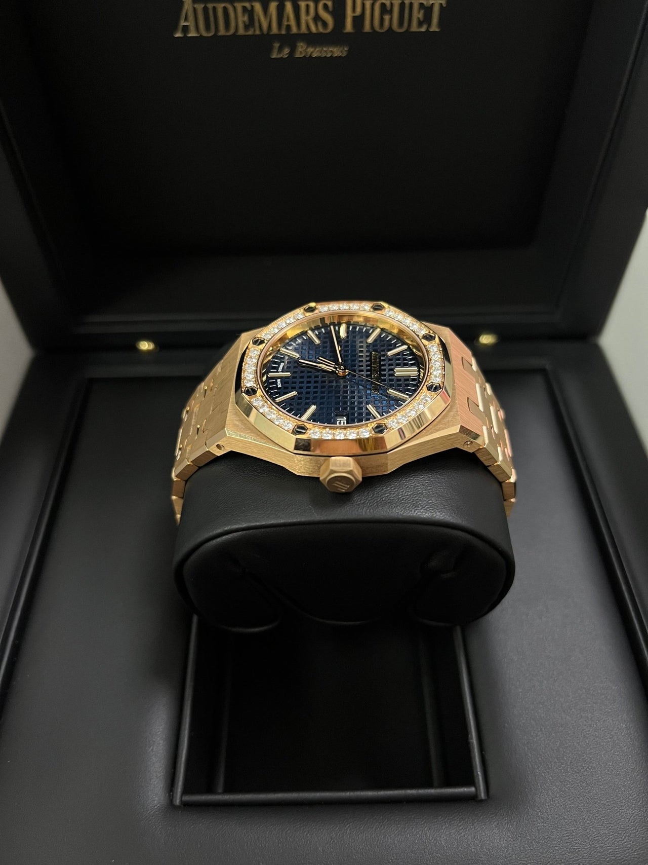 Audemars Piguet Royal Oak Selfwinding 50th Anniversary Blue Dial 15551OR.ZZ.1356OR.02 - WatchesOff5thWatch