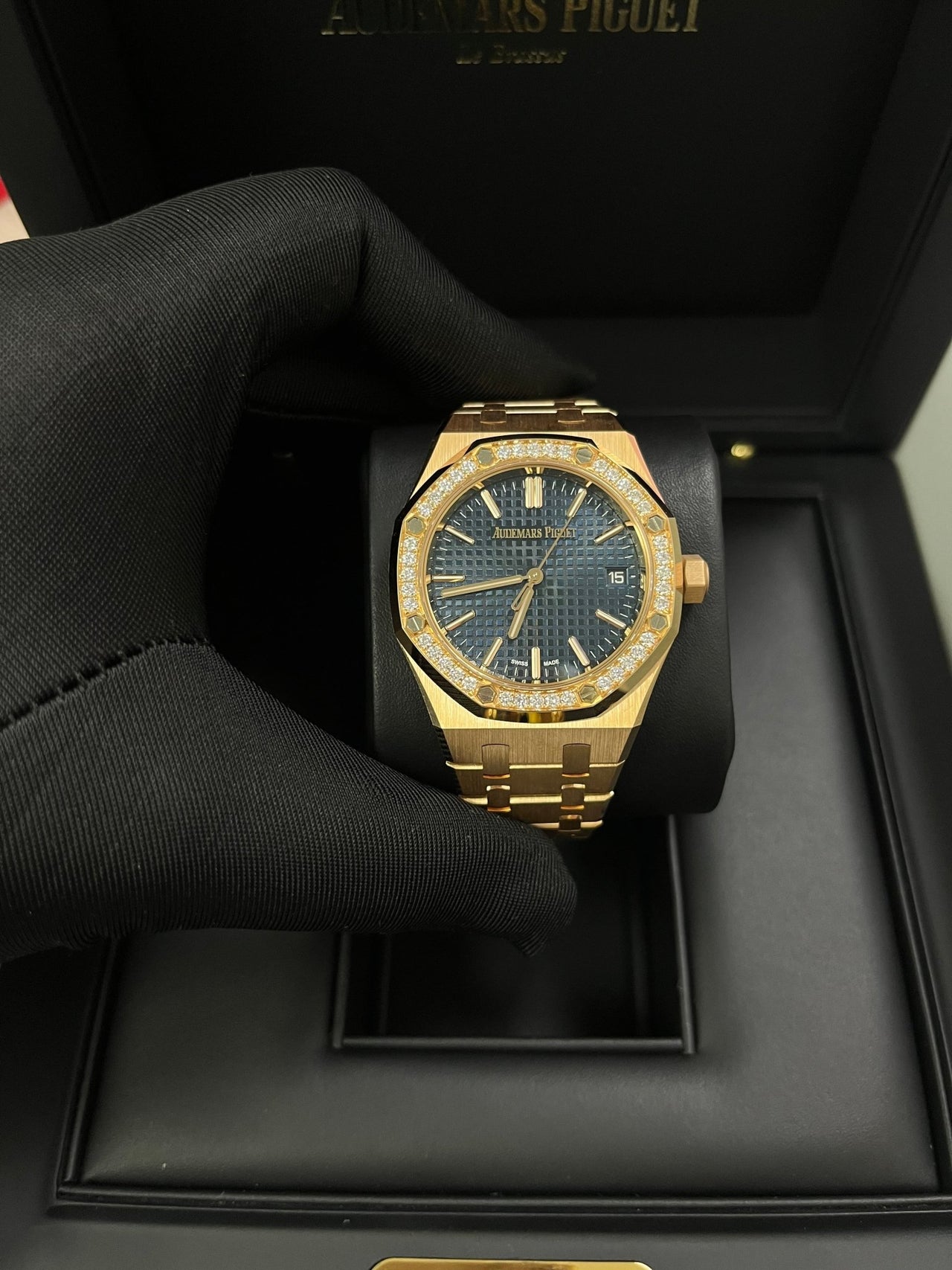 Audemars Piguet Royal Oak Selfwinding 50th Anniversary Blue Dial 15551OR.ZZ.1356OR.02 - WatchesOff5thWatch