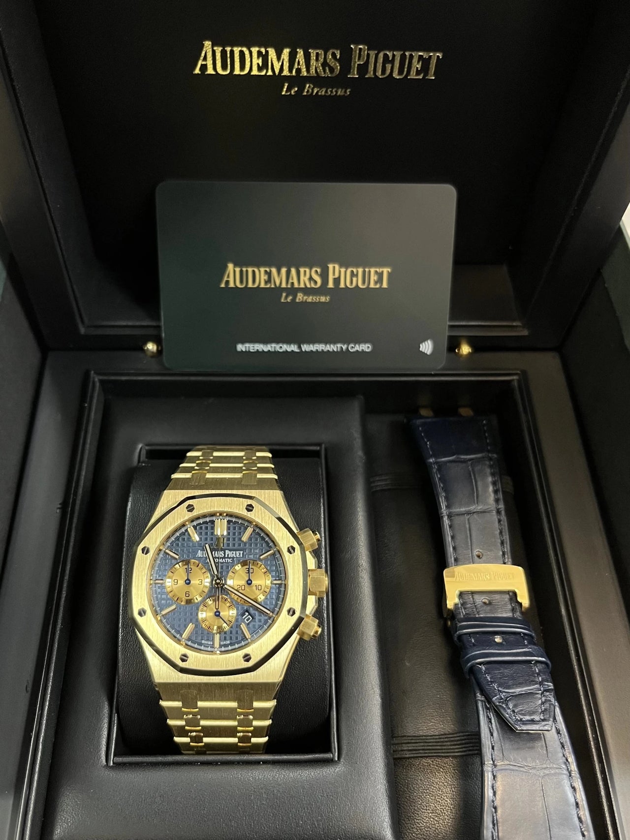 Audemars Piguet Royal Oak Selfwinding Chronograph 41mm/ 18k Yellow Gold/ Blue Dial/ Yellow Sub - Dials (Ref  26331BA.OO.1220BA.01) - WatchesOff5thWatch