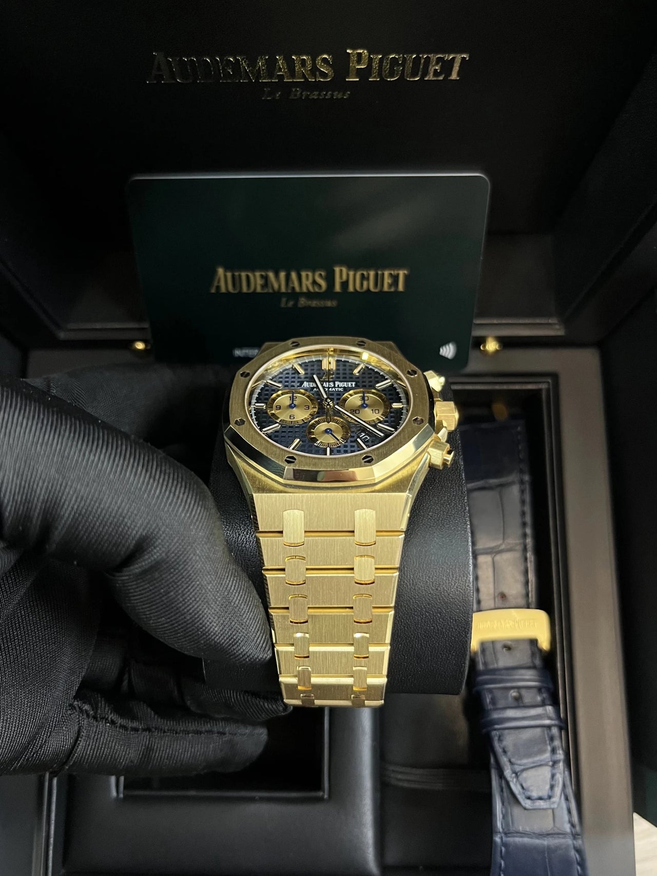 Audemars Piguet Royal Oak Selfwinding Chronograph 41mm/ 18k Yellow Gold/ Blue Dial/ Yellow Sub - Dials (Ref  26331BA.OO.1220BA.01) - WatchesOff5thWatch