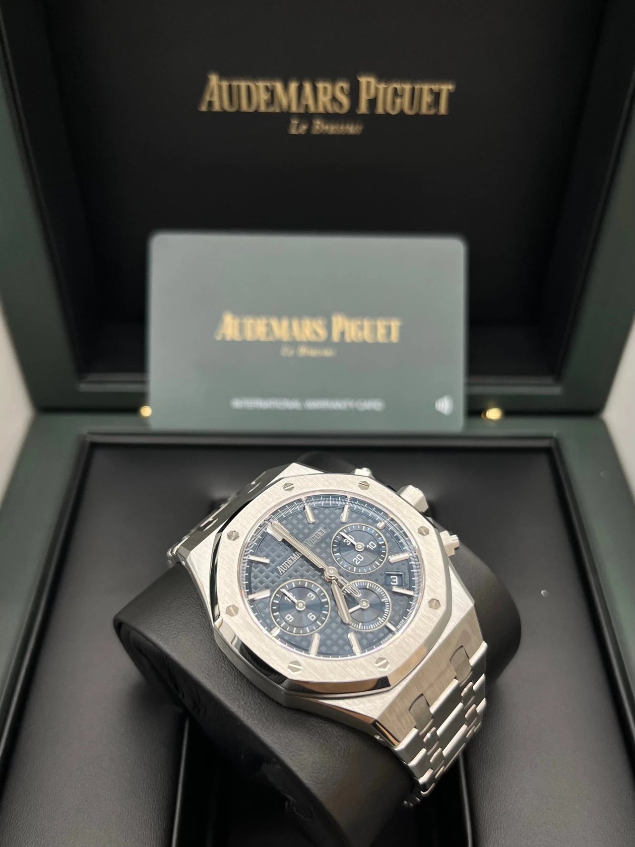 Audemars Piguet Royal Oak Selfwinding Chronograph Blue Dial (Ref 26715ST.OO.1356ST.01) - WatchesOff5thWatch