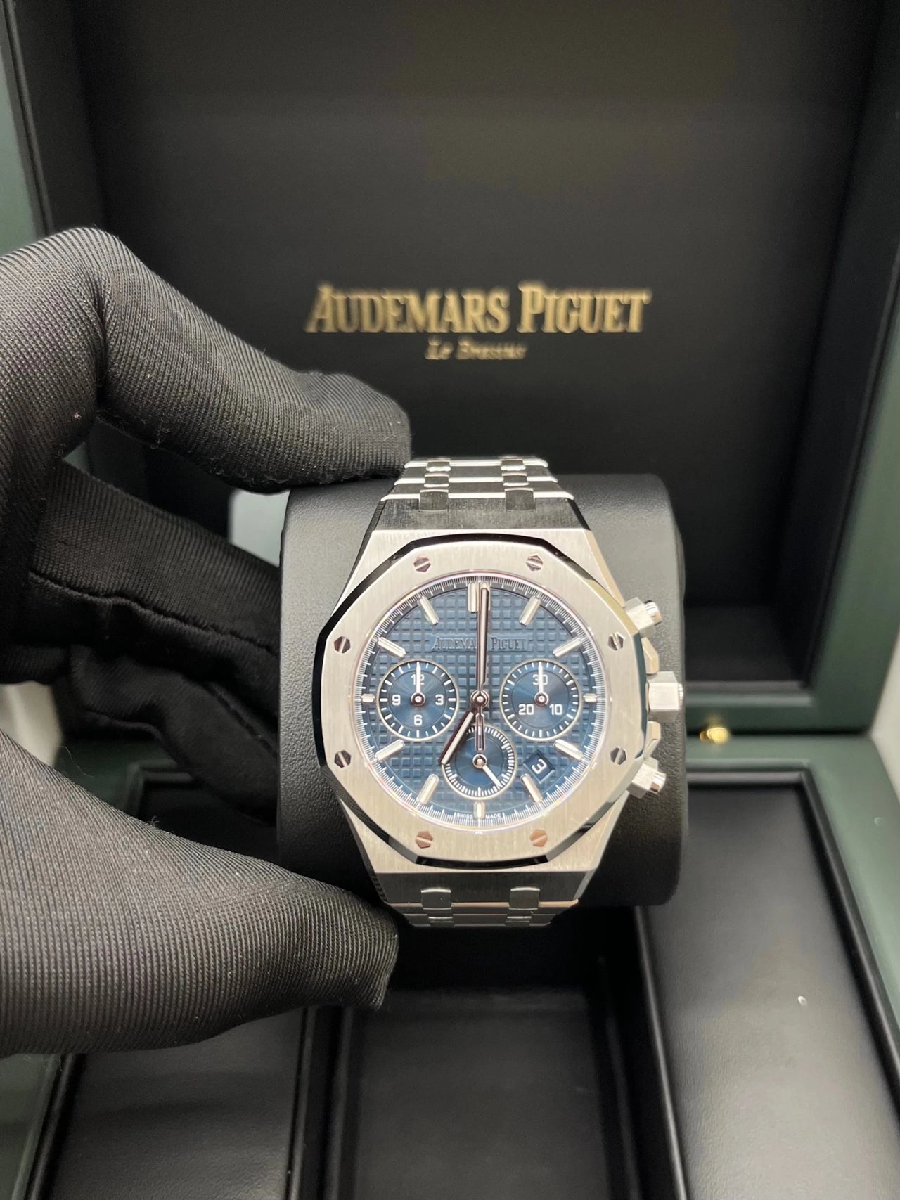 Audemars Piguet Royal Oak Selfwinding Chronograph Blue Dial (Ref 26715ST.OO.1356ST.01) - WatchesOff5thWatch