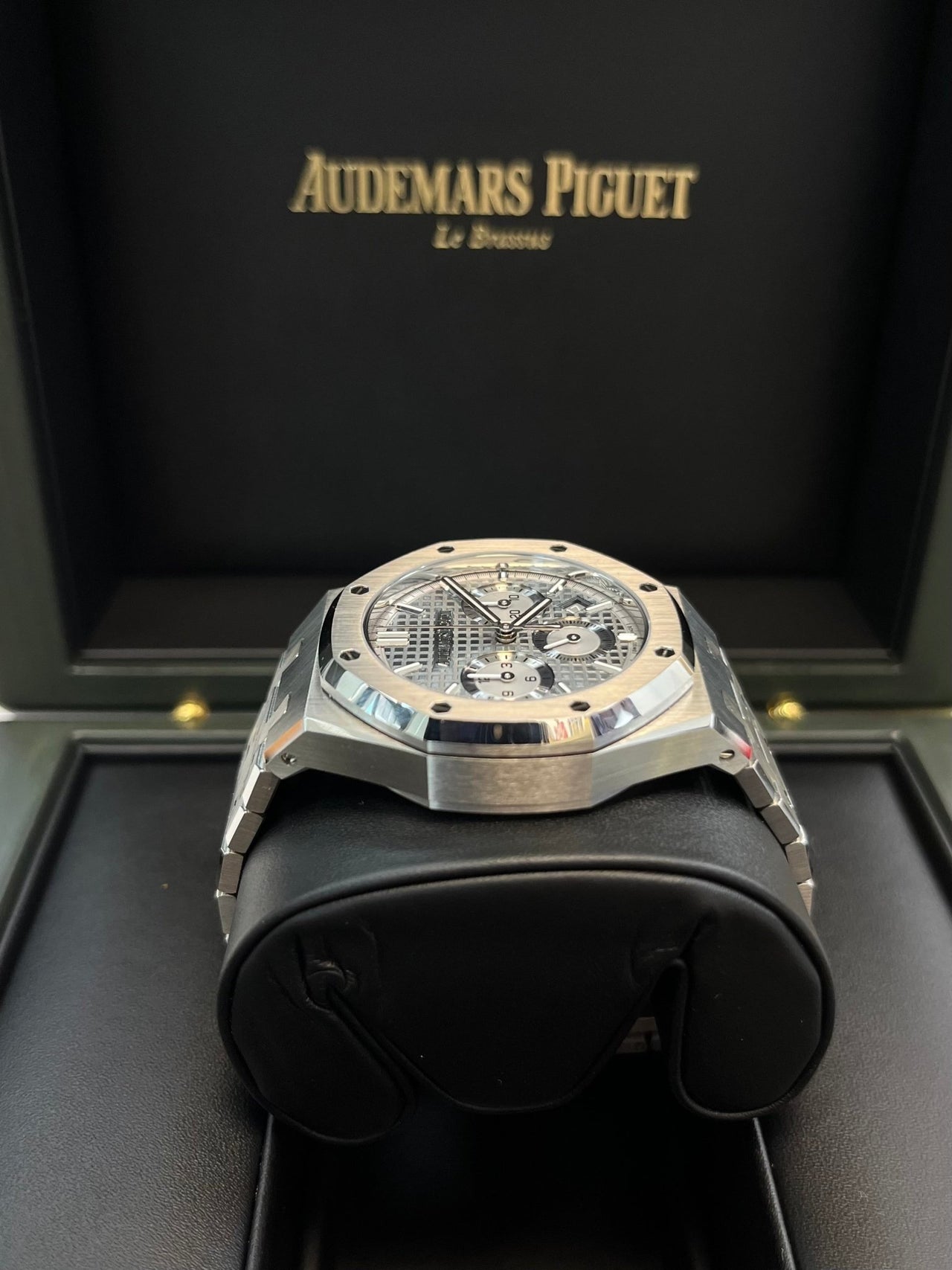 Audemars Piguet Royal Oak Selfwinding Chronograph (Ref 26715ST.OO.1356ST.02) - WatchesOff5thWatch