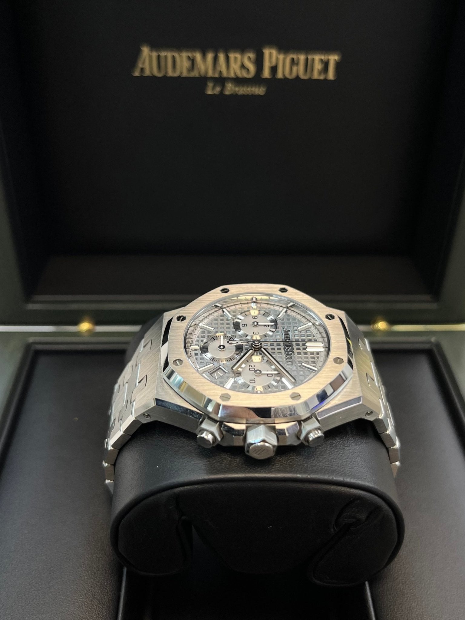 Audemars Piguet Royal Oak Selfwinding Chronograph (Ref# 26715ST.OO