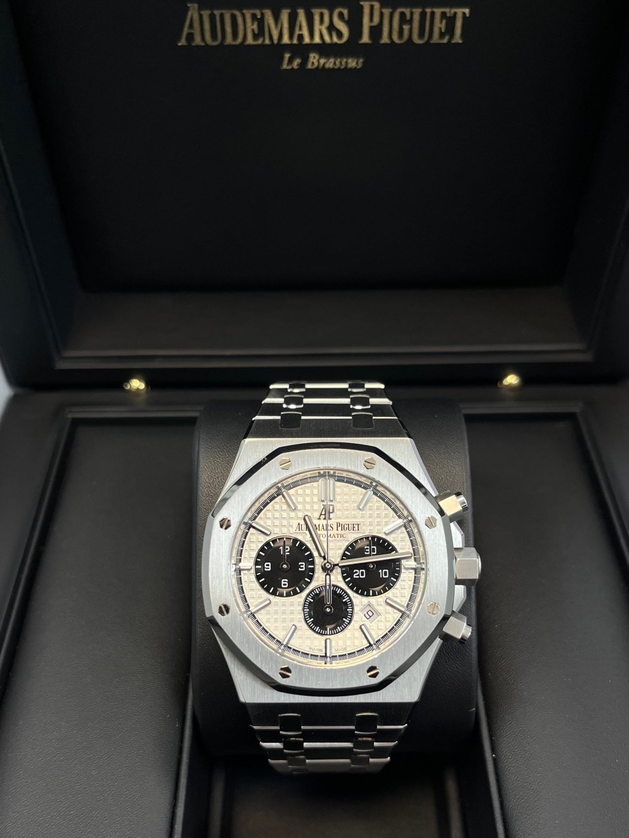 Audemars Piguet Royal Oak Selfwinding Chronograph/ Stainless Steel/ Panda Dials (Ref#26331ST.OO.1220ST.03) - WatchesOff5thWatch