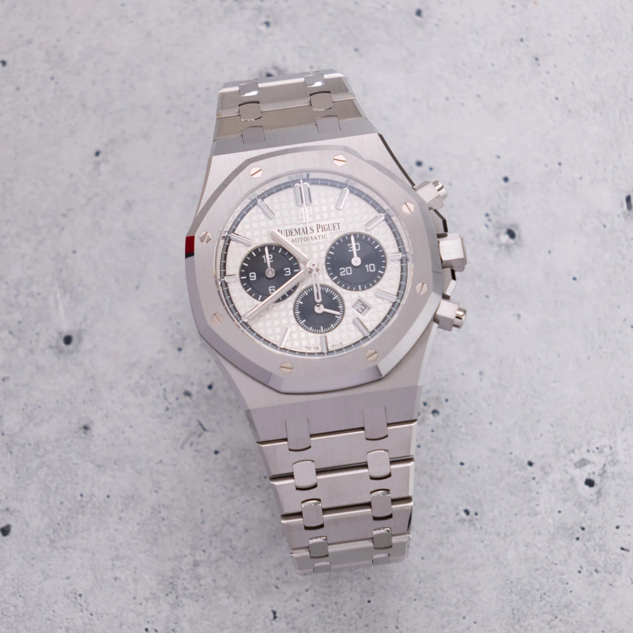 Audemars Piguet Royal Oak Selfwinding Chronograph/ Stainless Steel/ Panda Dials (Ref26331ST.OO.1220ST.03) - WatchesOff5thWatch