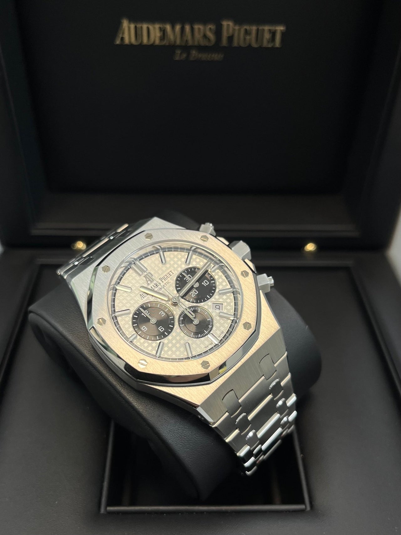 Audemars Piguet Royal Oak Selfwinding Chronograph/ Stainless Steel/ Panda Dials (Ref#26331ST.OO.1220ST.03) - WatchesOff5thWatch