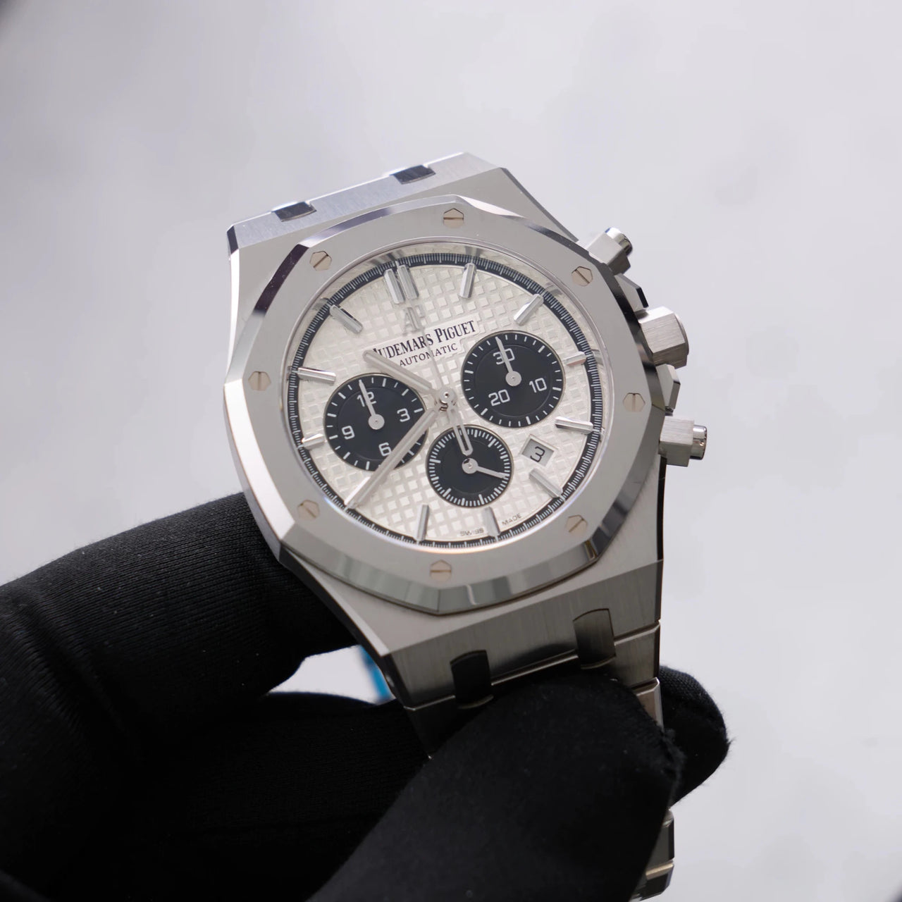 Audemars Piguet Royal Oak Selfwinding Chronograph/ Stainless Steel/ Panda Dials (Ref26331ST.OO.1220ST.03) - WatchesOff5thWatch