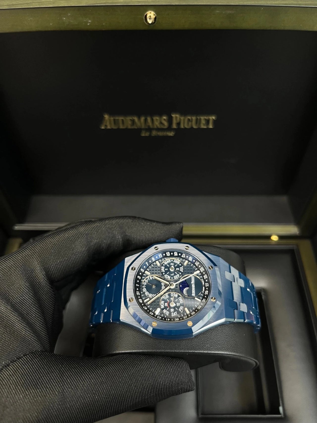 Audemars Piguet Royal Oak Selfwinding Perpetual Calendar 41mm Bleu Nuit Ceramic Blue Dial Fixed Bezel (Ref 26674CD.OO.1225CD.01) - WatchesOff5thWatch