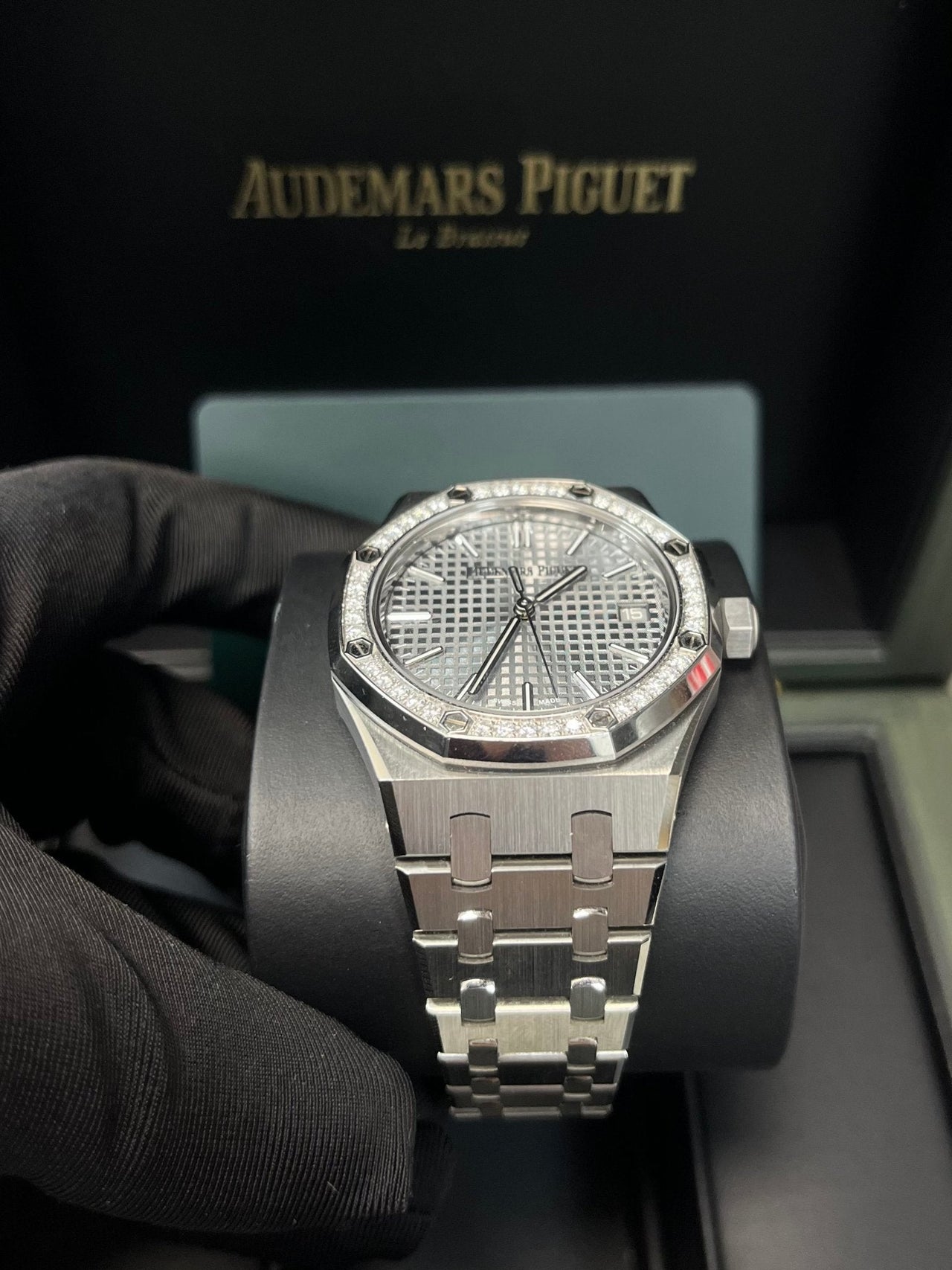 Audemars Piguet Royal Oak Selfwinding (Ref 15551ST.ZZ.1356ST.06) - WatchesOff5thWatch