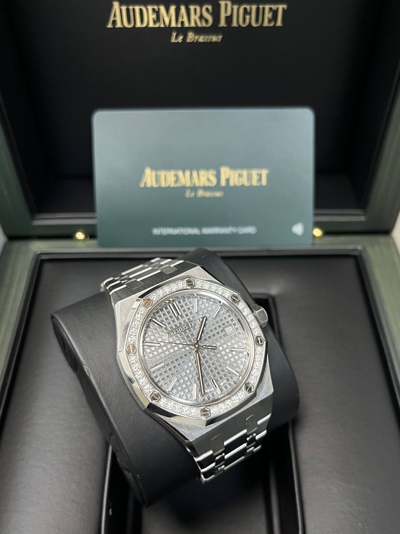 Audemars Piguet Royal Oak Selfwinding (Ref 15551ST.ZZ.1356ST.06) - WatchesOff5thWatch