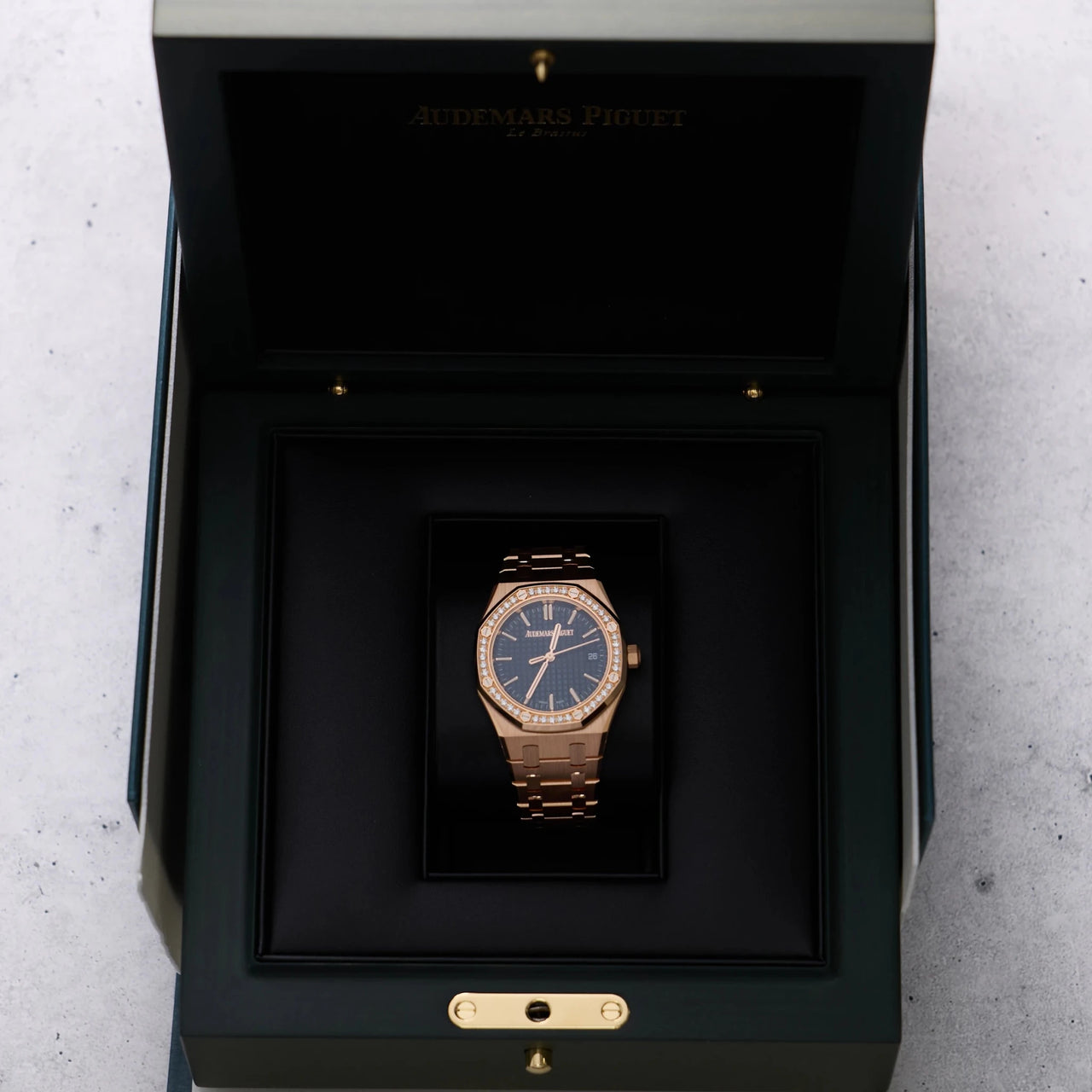 Audemars Piguet Royal Oak Selfwinding (Ref 77451OR.ZZ.1361OR.04) 2022 - WatchesOff5thWatch