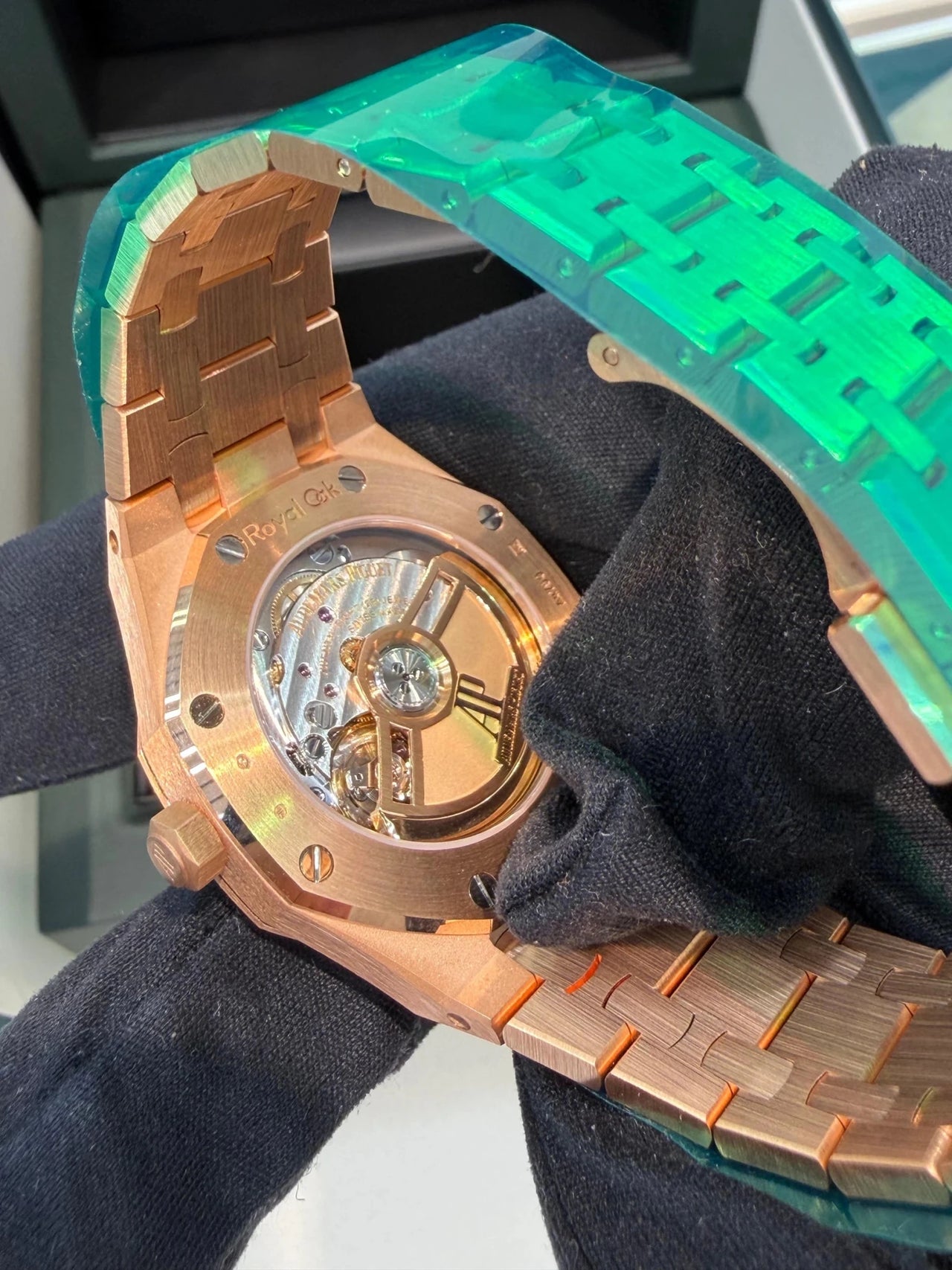 Audemars Piguet Royal Oak Selfwinding (Ref 77451OR.ZZ.1361OR.04) - WatchesOff5thWatch
