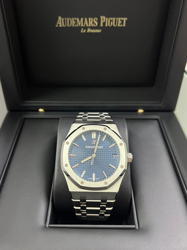 Audemars Piguet Royal Oak Selfwinding/ Stainless Steel/ Blue Dial (Ref#15500ST.OO.1220ST.01) - WatchesOff5thWatch