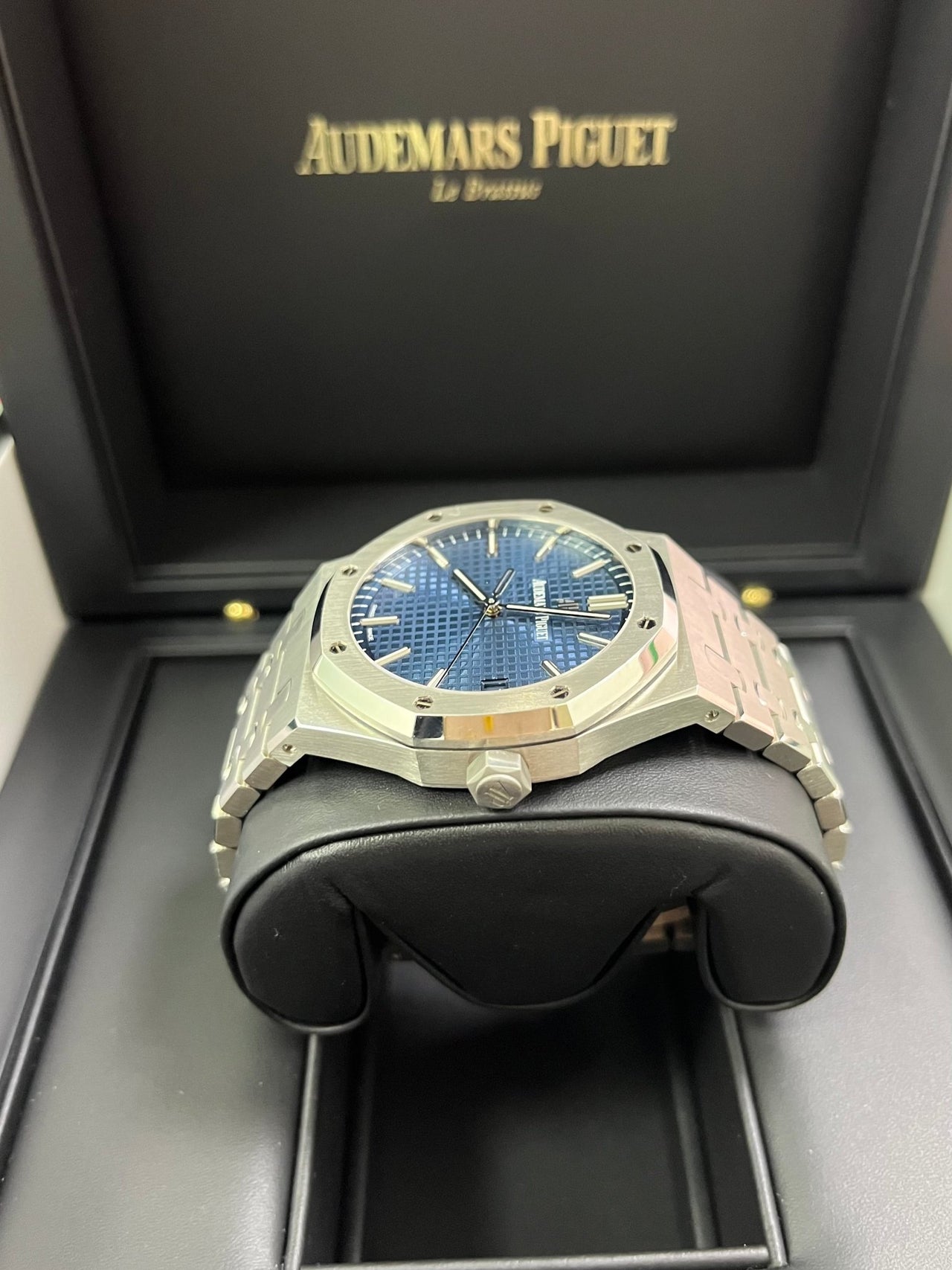 Audemars Piguet Royal Oak Selfwinding/ Stainless Steel/ Blue Dial (Ref#15500ST.OO.1220ST.01) - WatchesOff5thWatch