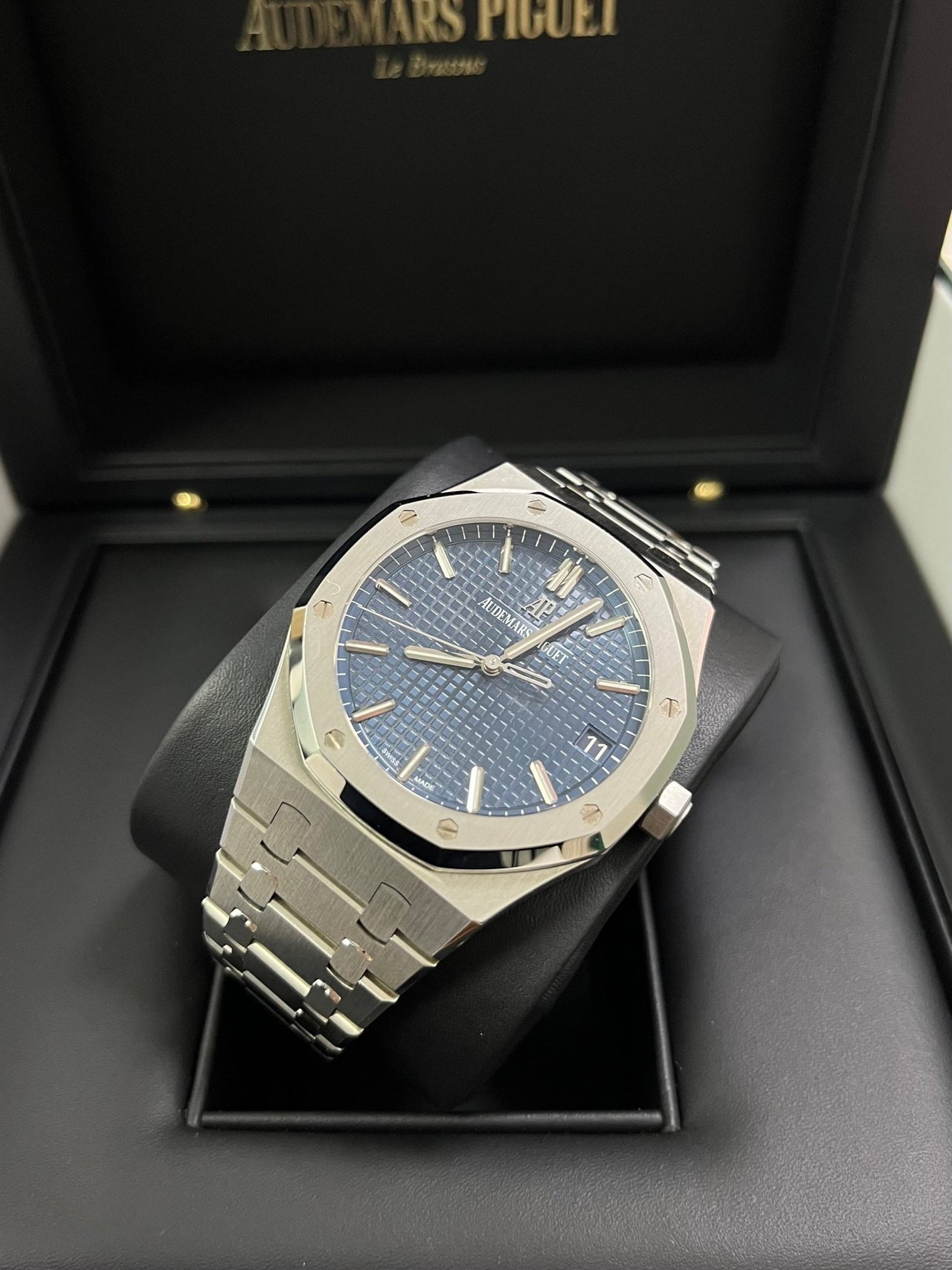 Audemars Piguet Royal Oak Selfwinding/ Stainless Steel/ Blue Dial (Ref#15500ST.OO.1220ST.01) - WatchesOff5thWatch