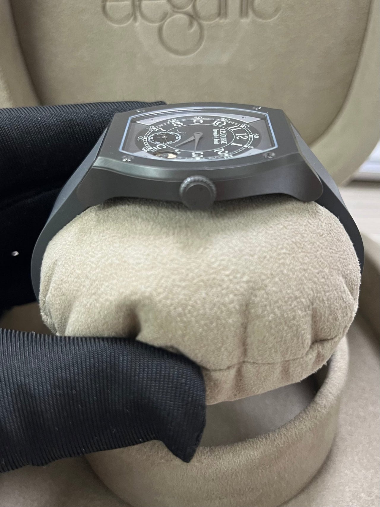 F.P.Journe Élégante TITALYT - Ref. ELHT Calibre 1210 - WatchesOff5th