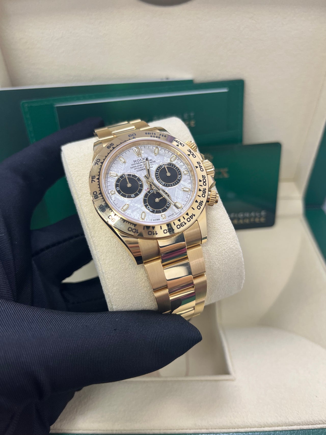 Rolex Cosmograph Daytona Meteorite and Black dial Oyster bracelet (Ref# 116508)