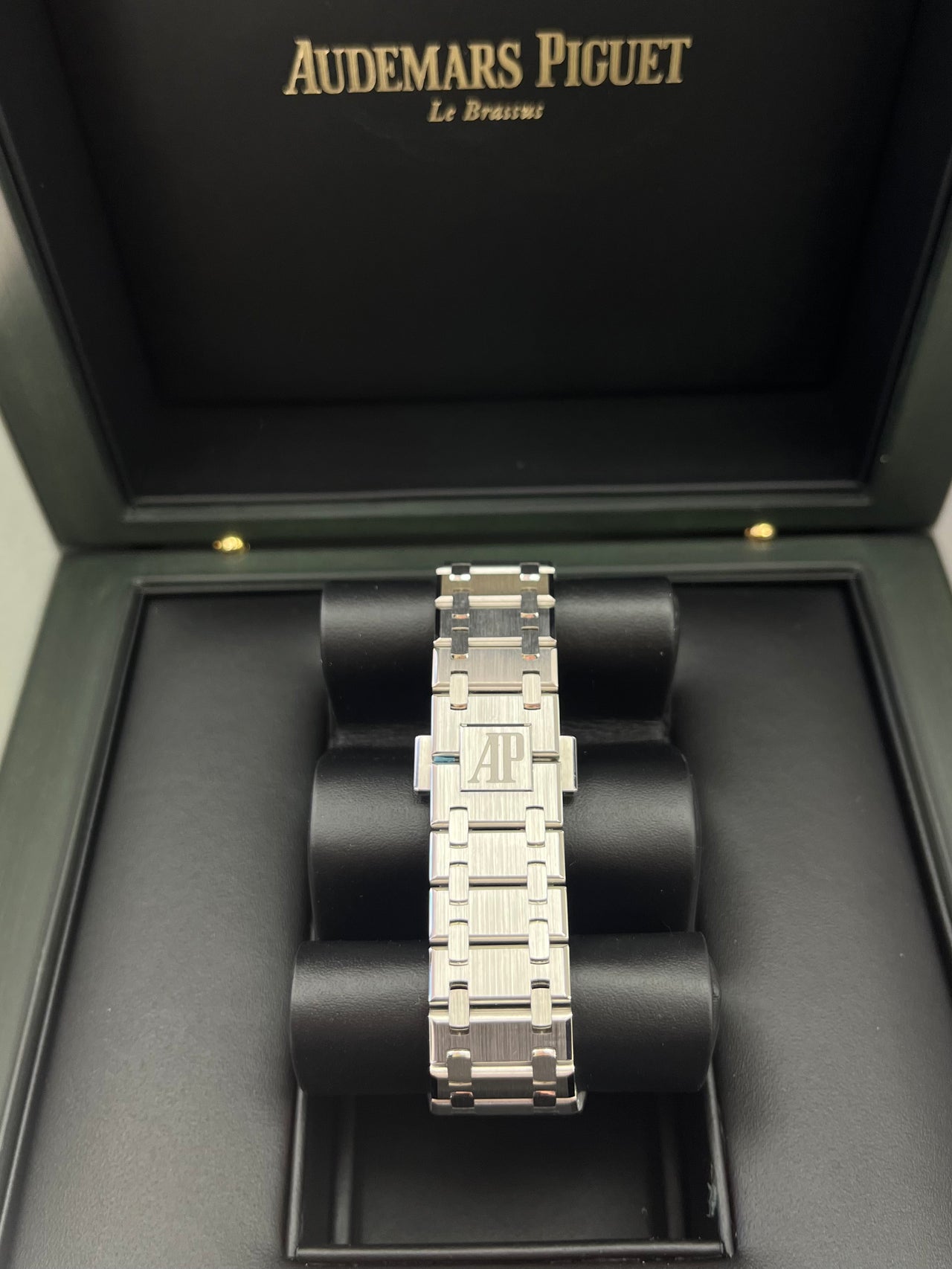 Audemars Piguet Royal Oak Jumbo "Jumbo" Extra-Thin 15202PT.OO.1240PT.01