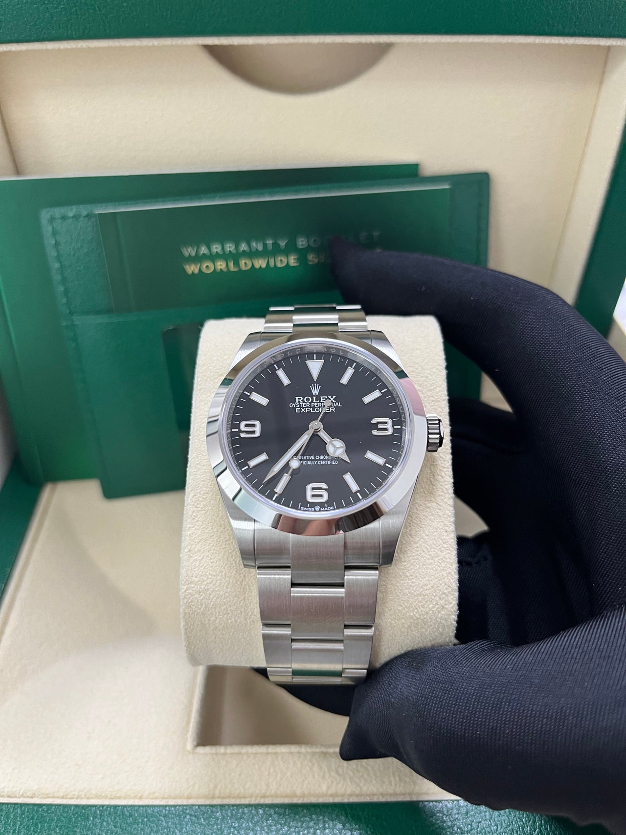 Rolex Explorer Oystersteel 40 Watch Smooth Bezel Black Index Arabic Dial Oyster Bracelet 224270