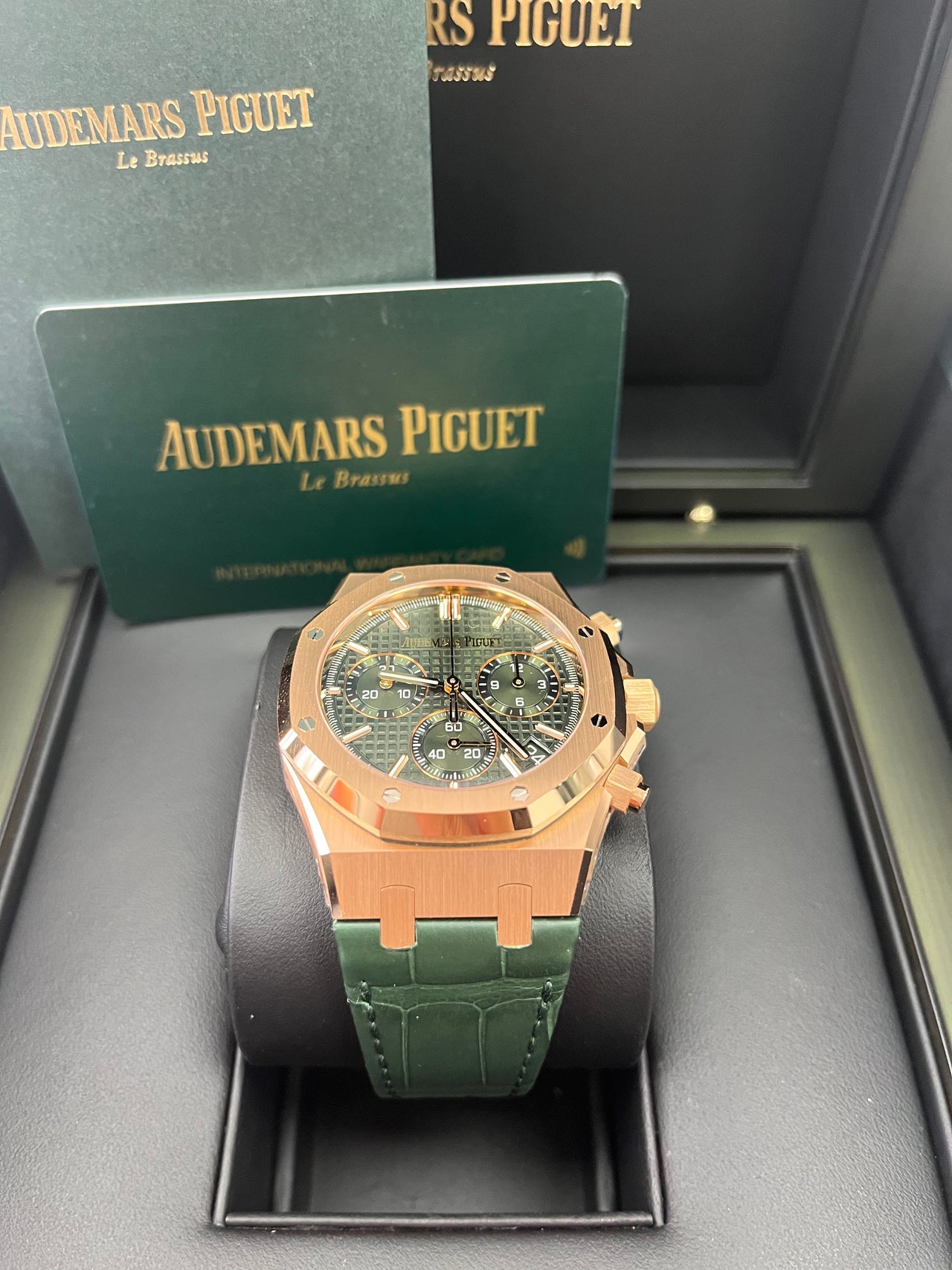 Audemars Piguet ROYAL OAK SELFWINDING CHRONOGRAPH “50TH ANNIVERSARY” GREEN DIAL GREEN STRAP (Ref # 26240OR.OO.D404CR.01)