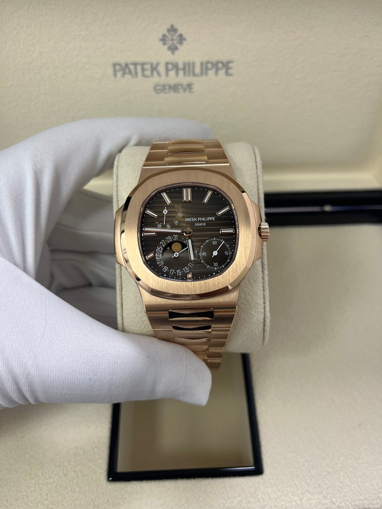 Patek Philippe Nautilus Moon Phase Rose Gold 40mm Brown Black Dial 5712/1R-001