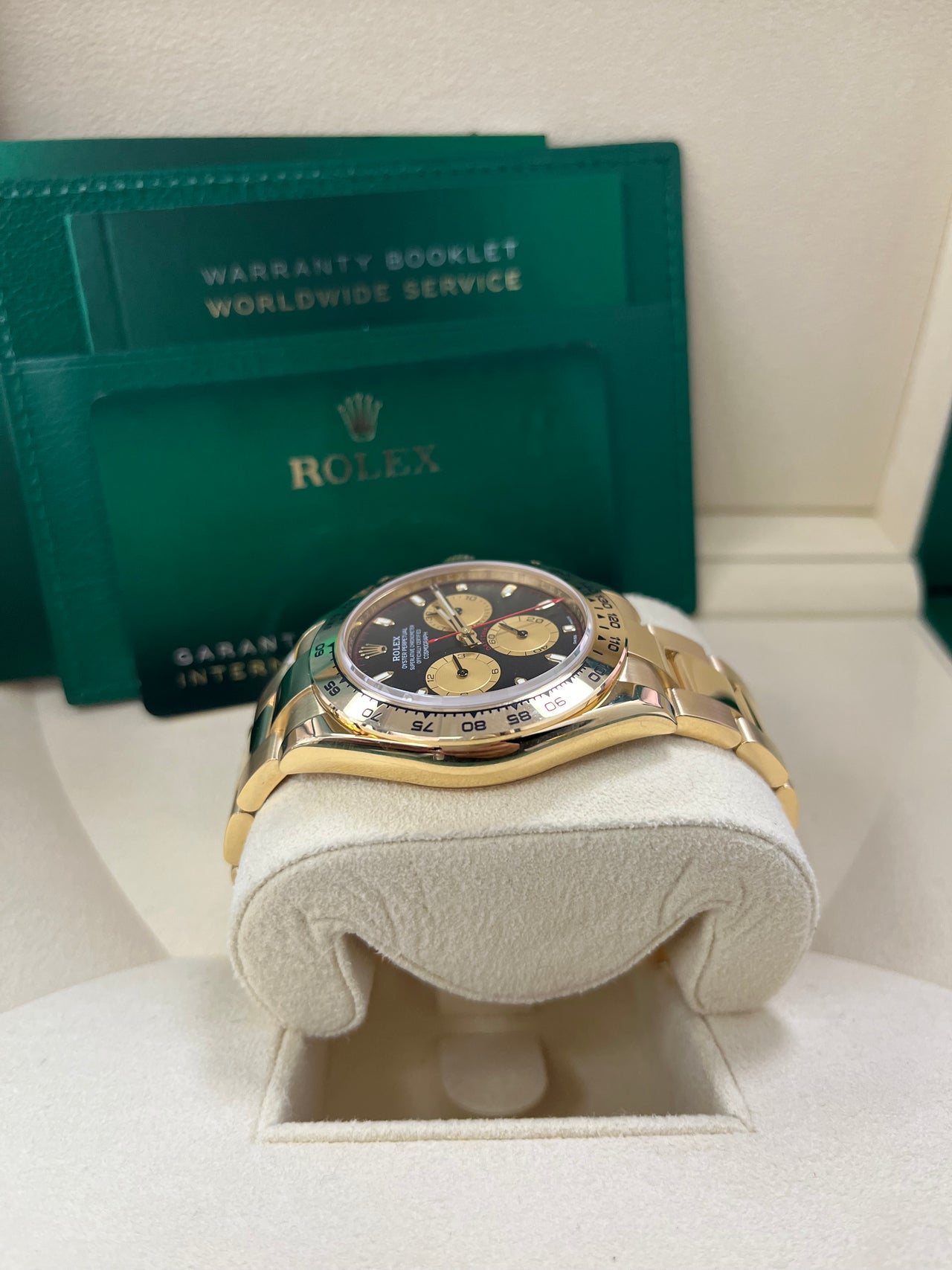 Rolex Daytona Paul Newman Yellow Gold Daytona Black Dial Yellow Subdials 116508