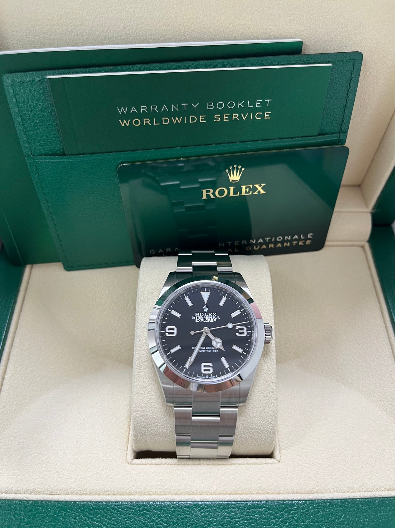 Rolex Explorer Oystersteel 40 Watch Smooth Bezel Black Index Arabic Dial Oyster Bracelet 224270