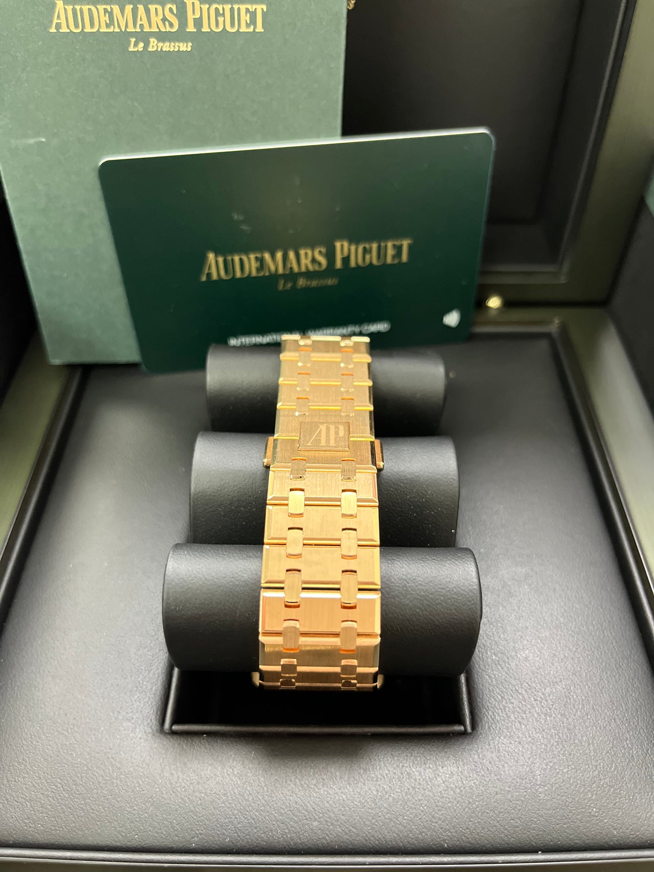 Audemars Piguet Royal Oak Selfwinding Chronograph/ Rose Gold/ Chocolate Dial/ Rose Gold Sub-Dials (Ref#26331OR.OO.D821CR.01)