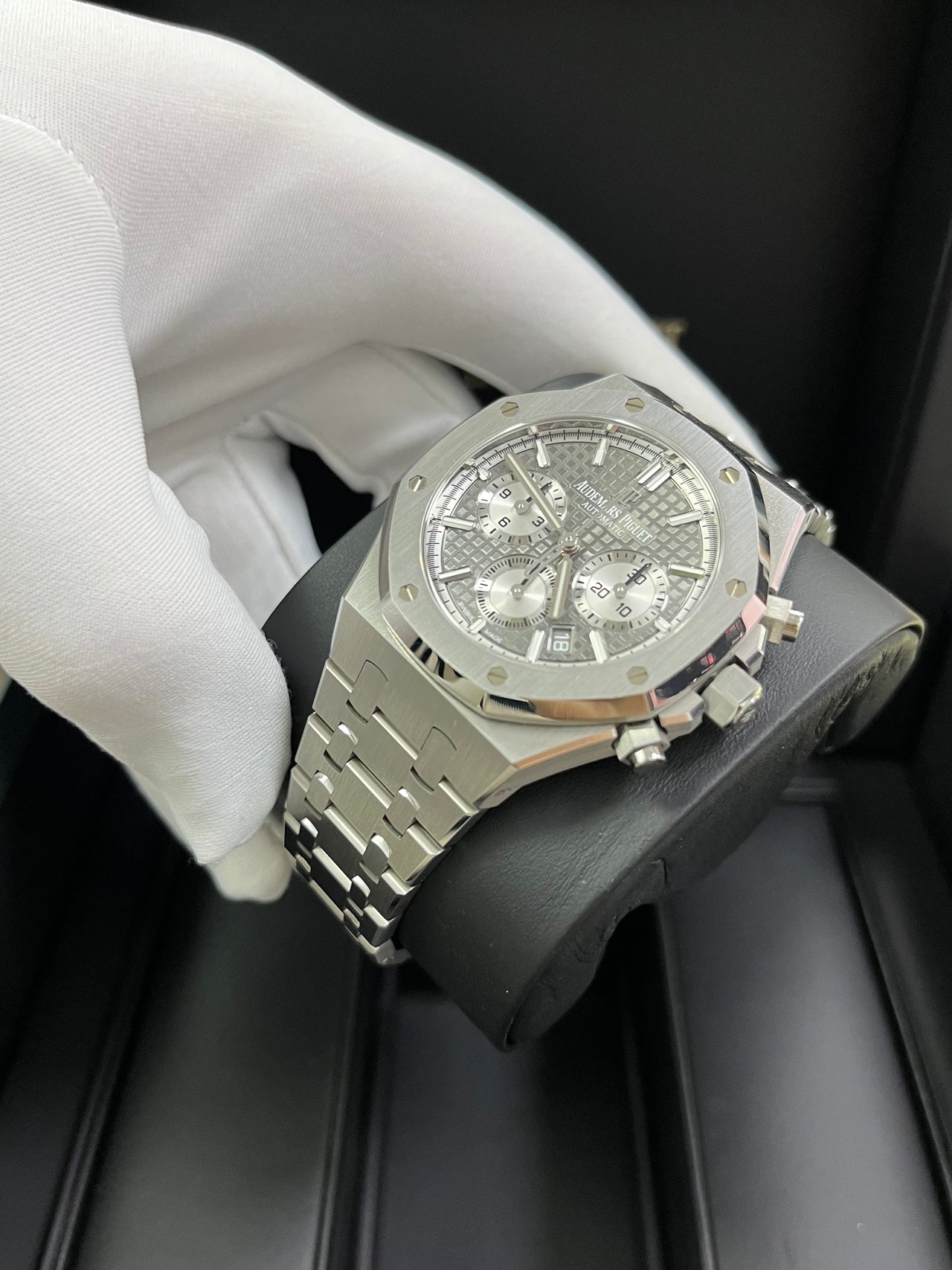 Audemars Piguet Royal Oak Selfwinding Stainless Steel Grey Dial & Silver Sub-Dials (Ref# 26315ST.OO.1256ST.02)