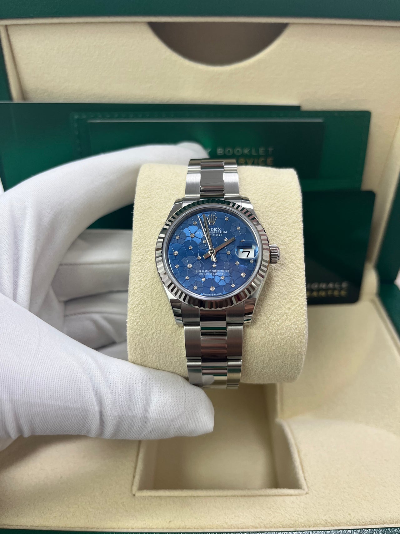 Rolex Datejust 31mm New 2022 Model Oystersteel and White Gold Oyster Bracelet (Reference 278274)