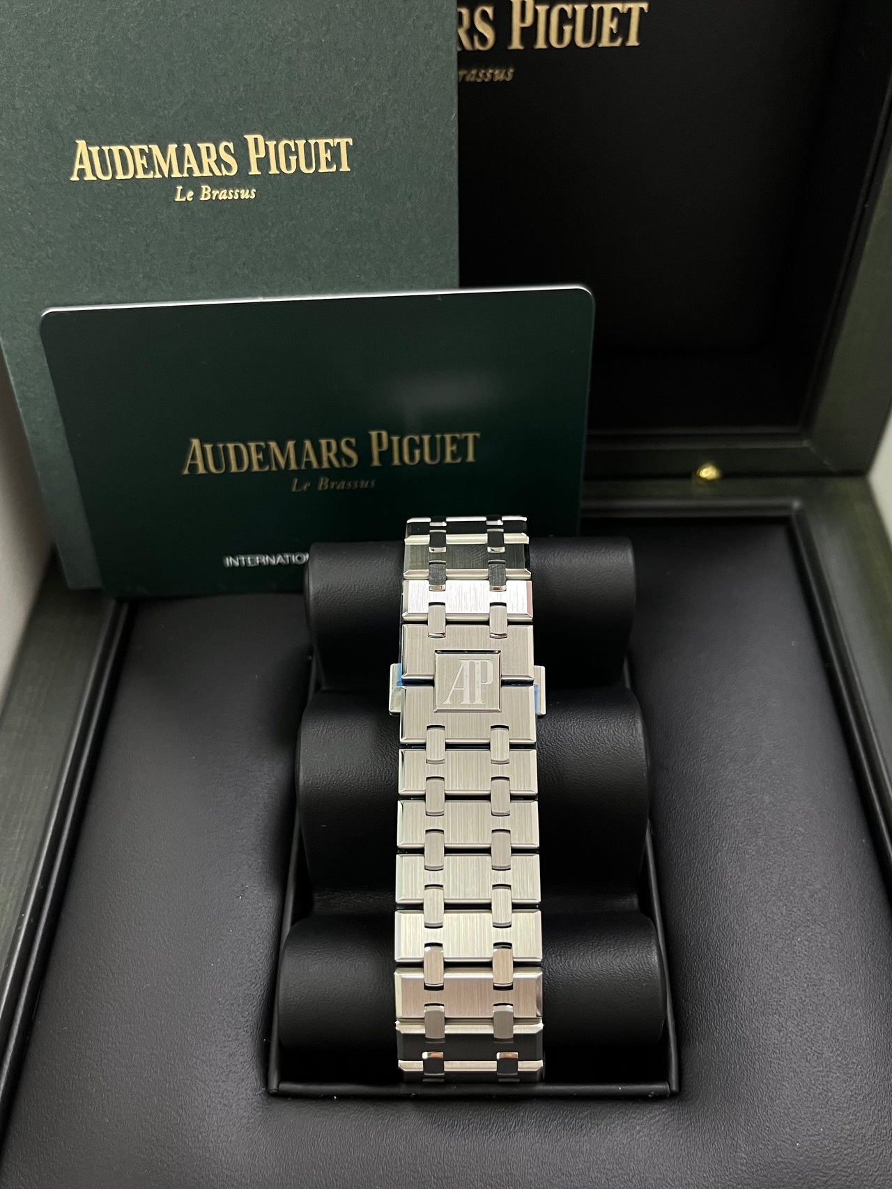 Audemars Piguet Royal Oak - image_61d8af9a-cdc1-412b-95a0-7faa85546553.heic