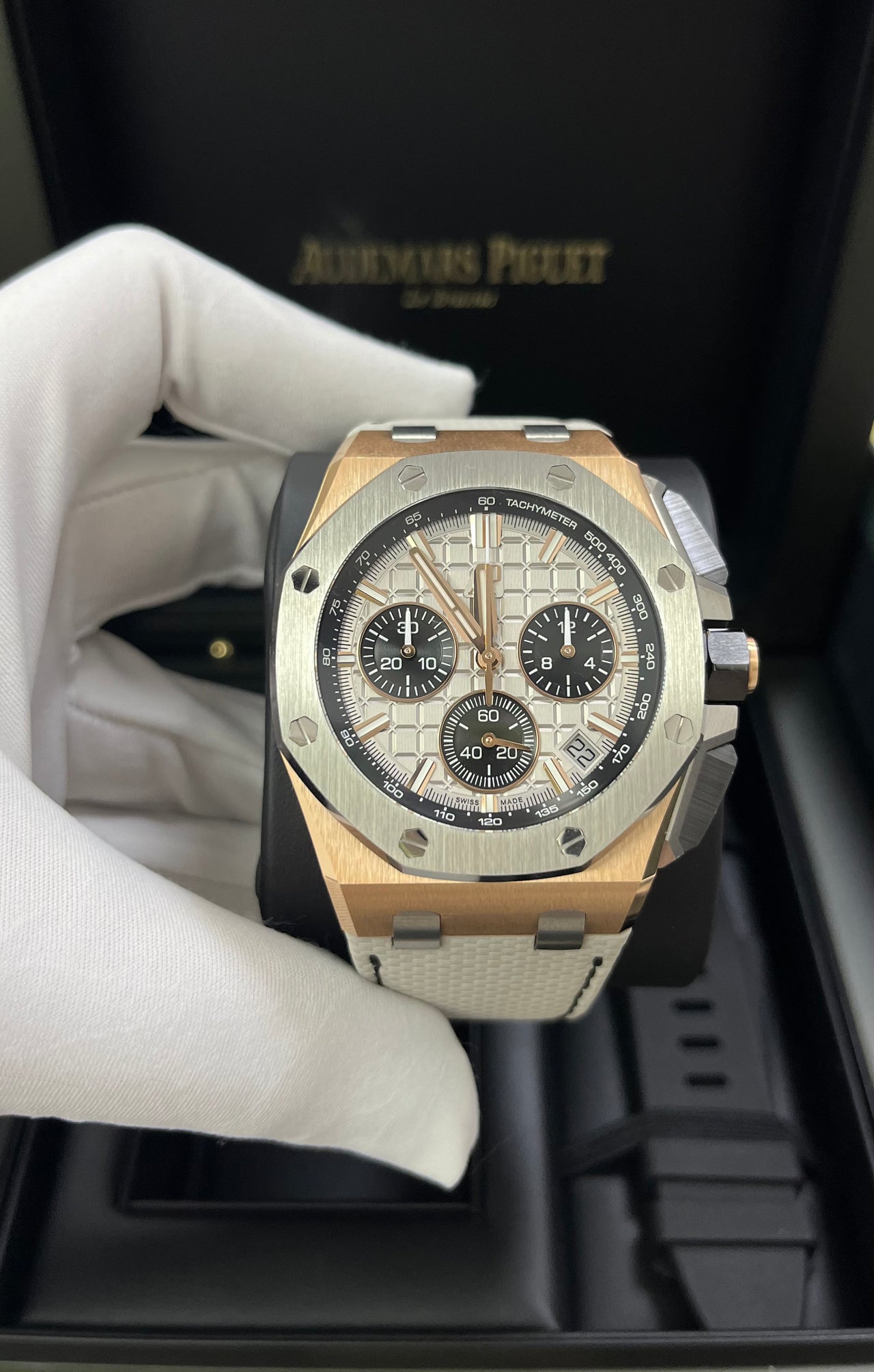 Audemars Piguet Royal Oak Offshore Chronograph 43mm Chronograph 18k Rose Gold and Titanium Grey Dial Ref# 26420OI.OO.A015VE.01