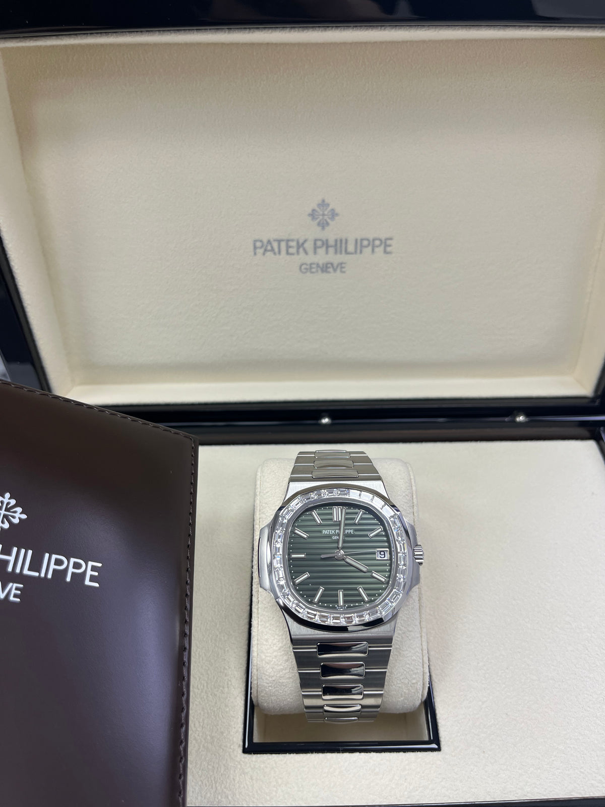 Patek Philippe Nautilus Green Dial with Diamond Encrusted Bezel 5711/1300A-001
