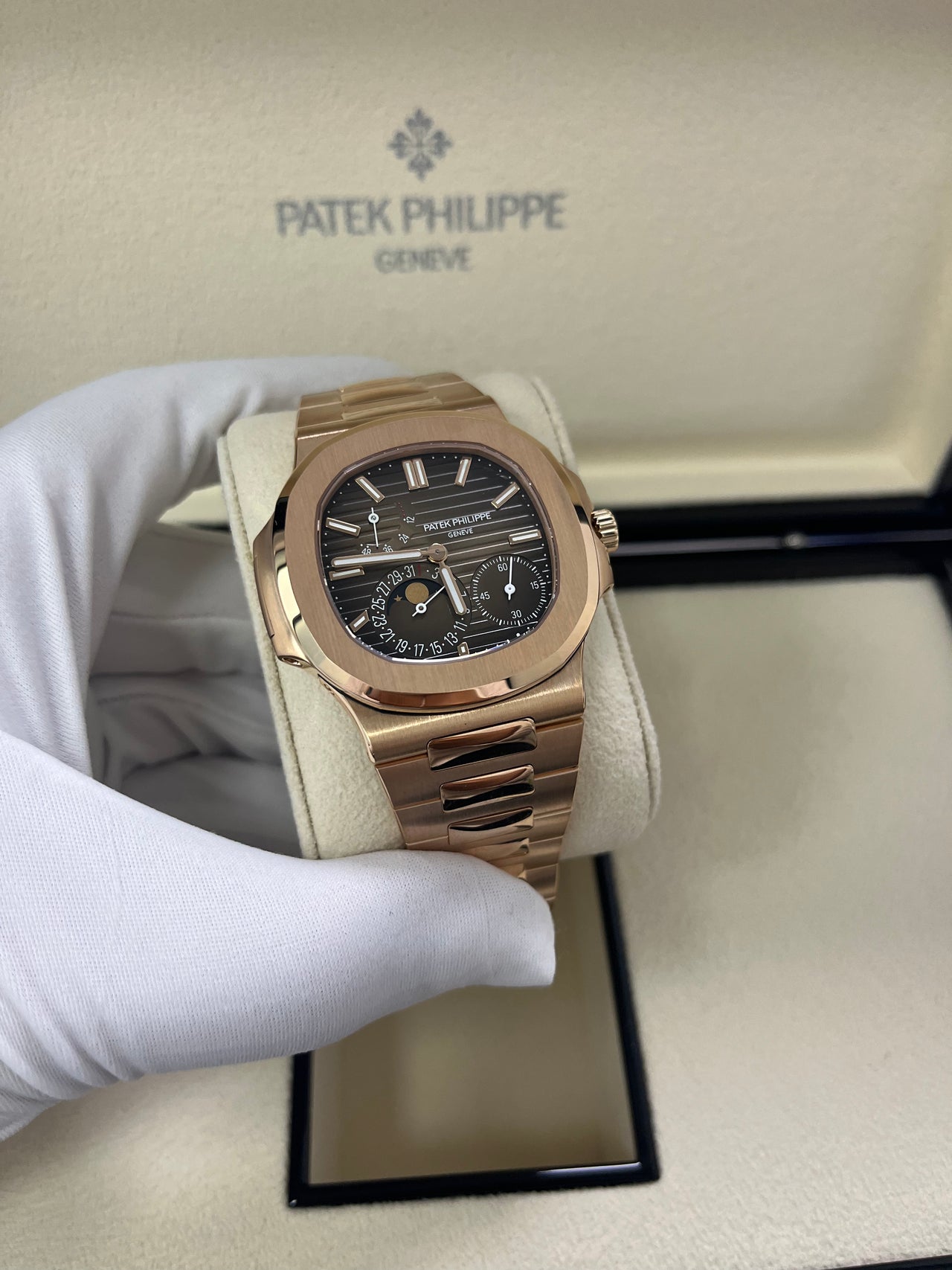 Patek Philippe Nautilus Moon Phase Rose Gold 40mm Brown Black Dial 5712/1R-001