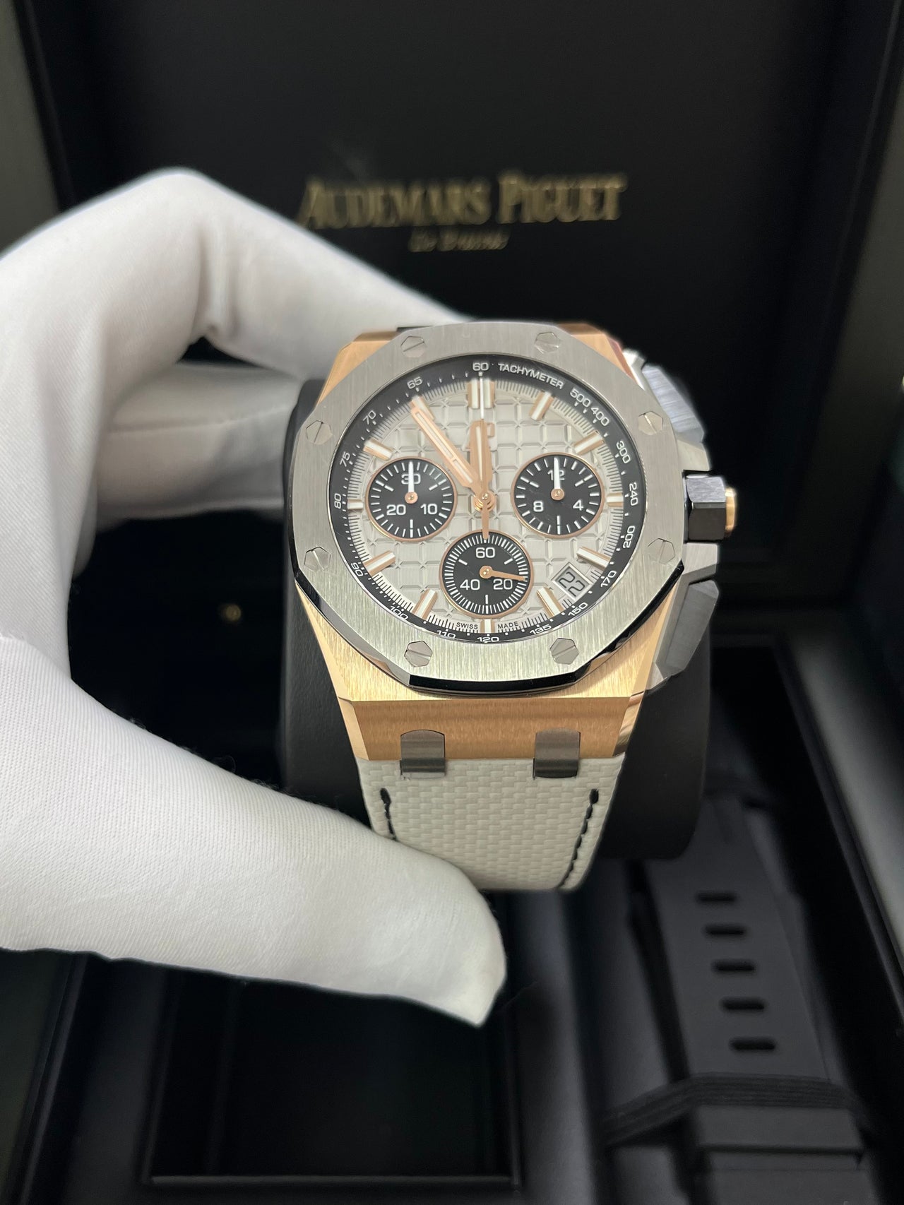 Audemars Piguet Royal Oak Offshore Chronograph 43mm Chronograph 18k Rose Gold and Titanium Grey Dial Ref# 26420OI.OO.A015VE.01