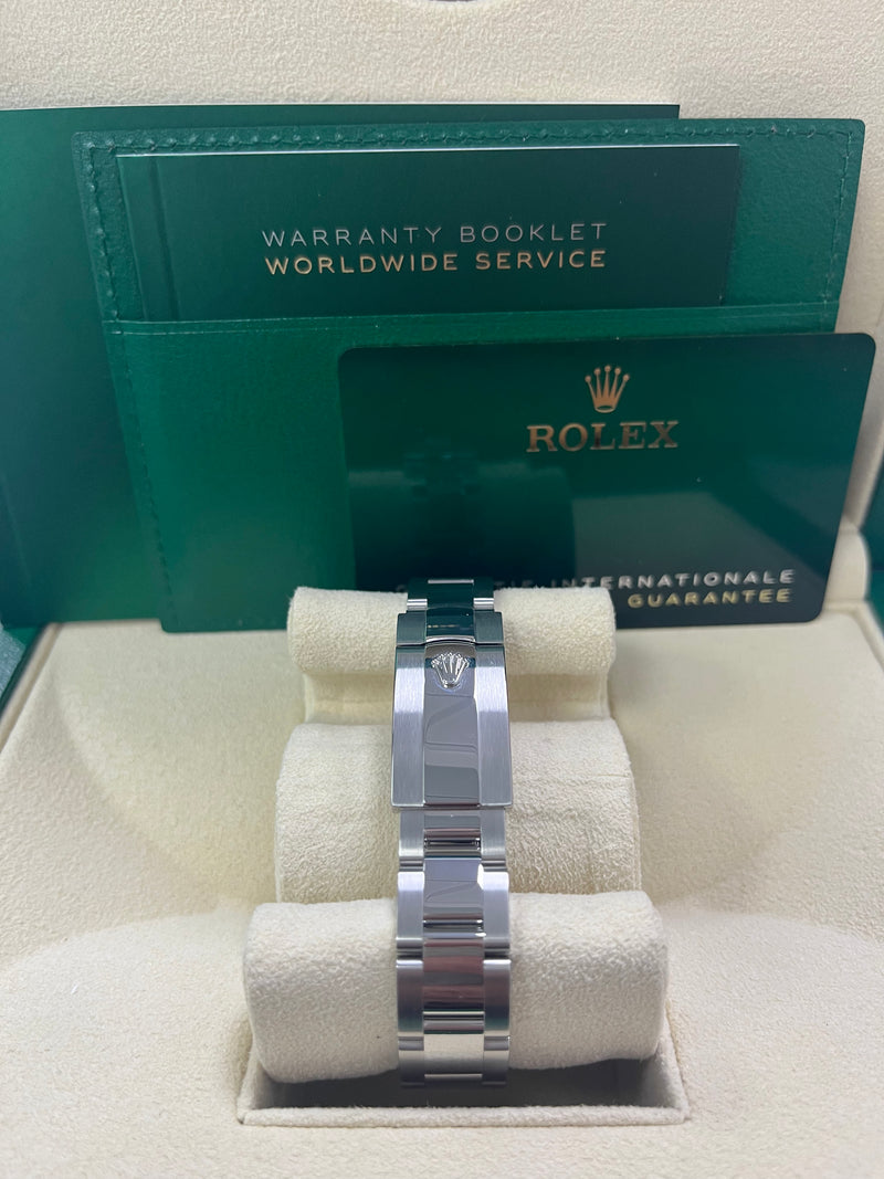 Rolex Datejust 31mm New 2022 Model Oystersteel and White Gold Oyster Bracelet (Reference 278274)
