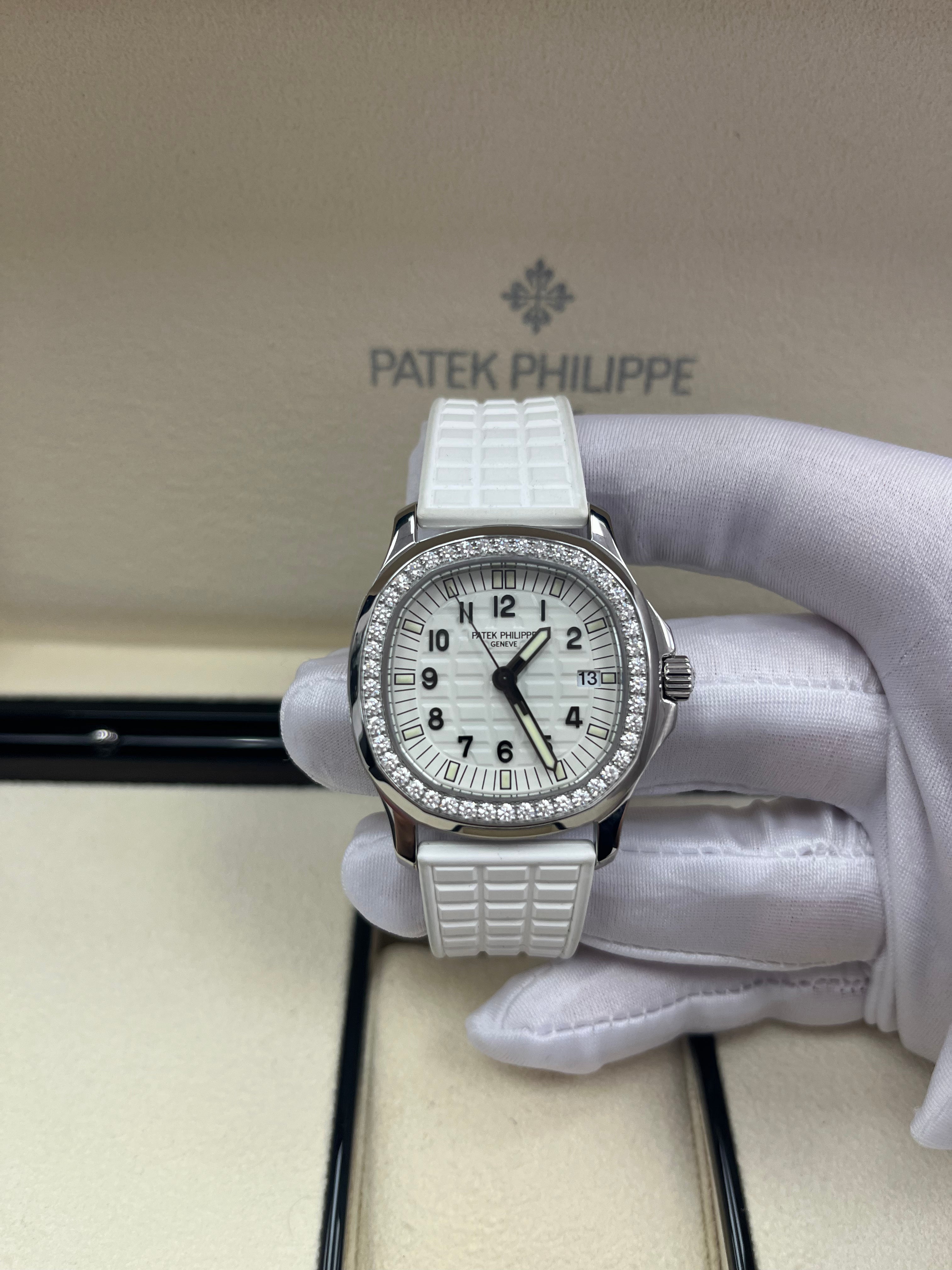 Patek Philippe Aquanaut Ladies Stainless Steel White Dial Diamond Bezel (Reference # 5067A-011)