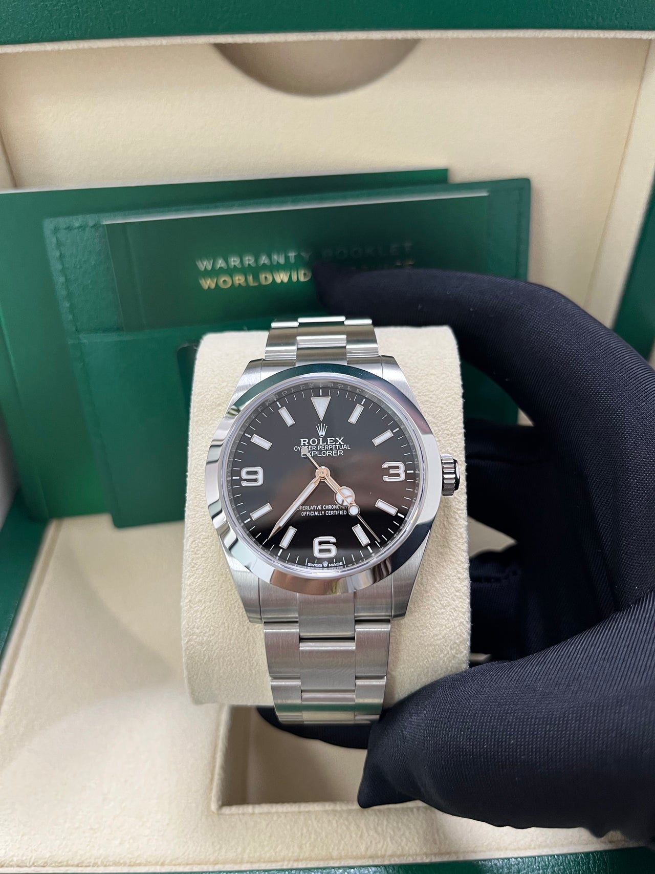 Rolex Explorer Oystersteel 40 Watch Smooth Bezel Black Index Arabic Dial Oyster Bracelet 224270