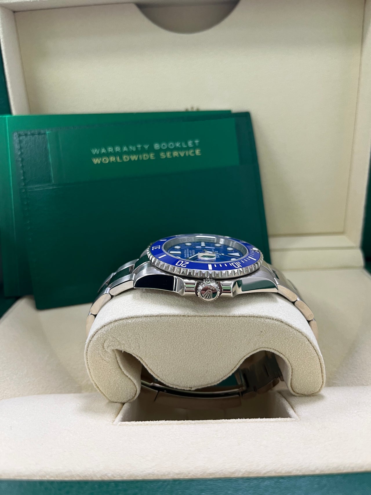 Rolex Submariner Date 40mm White Gold Blue Dial Smurf (Reference 116619LB)